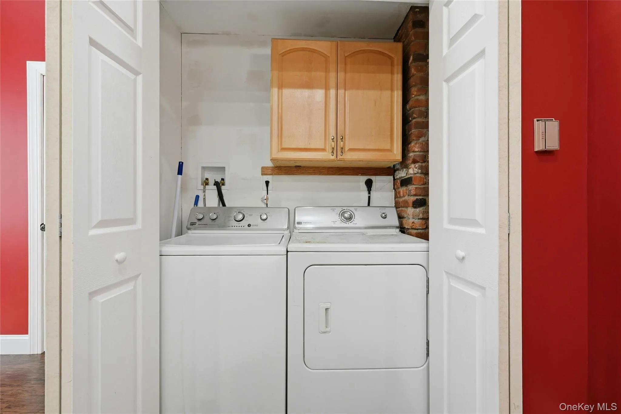 Laundry Conveniently Located on First Floor Laundry Conveniently Located on First Floor