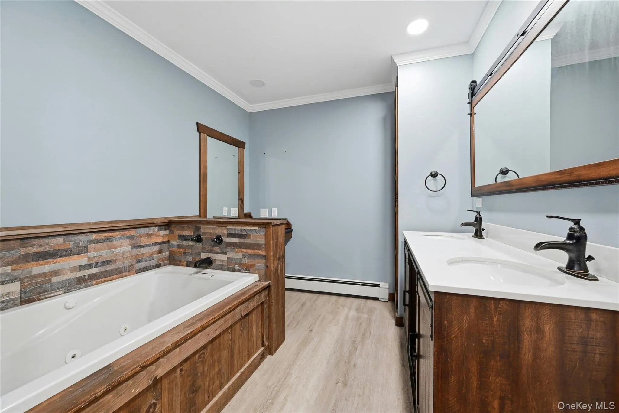 Stunning Large Bathroom w/ Shower and Soaking Tub Stunning Large Bathroom w/ Shower and Soaking Tub