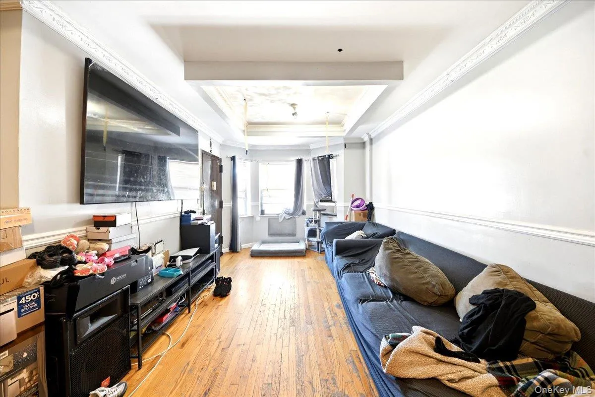918 Summit Avenue, New York, NY, 6 Bedrooms Bedrooms, 12 Rooms Rooms,4 BathroomsBathrooms,Residential,For Rent,Summit,0,1029698 918 Summit Avenue, New York, NY, 6 Bedrooms Bedrooms, 12 Rooms Rooms,4 BathroomsBathrooms,Residential,For Rent,Summit,0,1029698