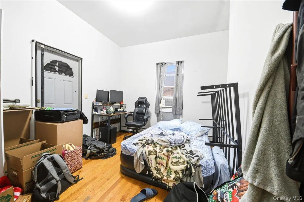 918 Summit Avenue, New York, NY, 6 Bedrooms Bedrooms, 12 Rooms Rooms,4 BathroomsBathrooms,Residential,For Rent,Summit,0,1029698 918 Summit Avenue, New York, NY, 6 Bedrooms Bedrooms, 12 Rooms Rooms,4 BathroomsBathrooms,Residential,For Rent,Summit,0,1029698