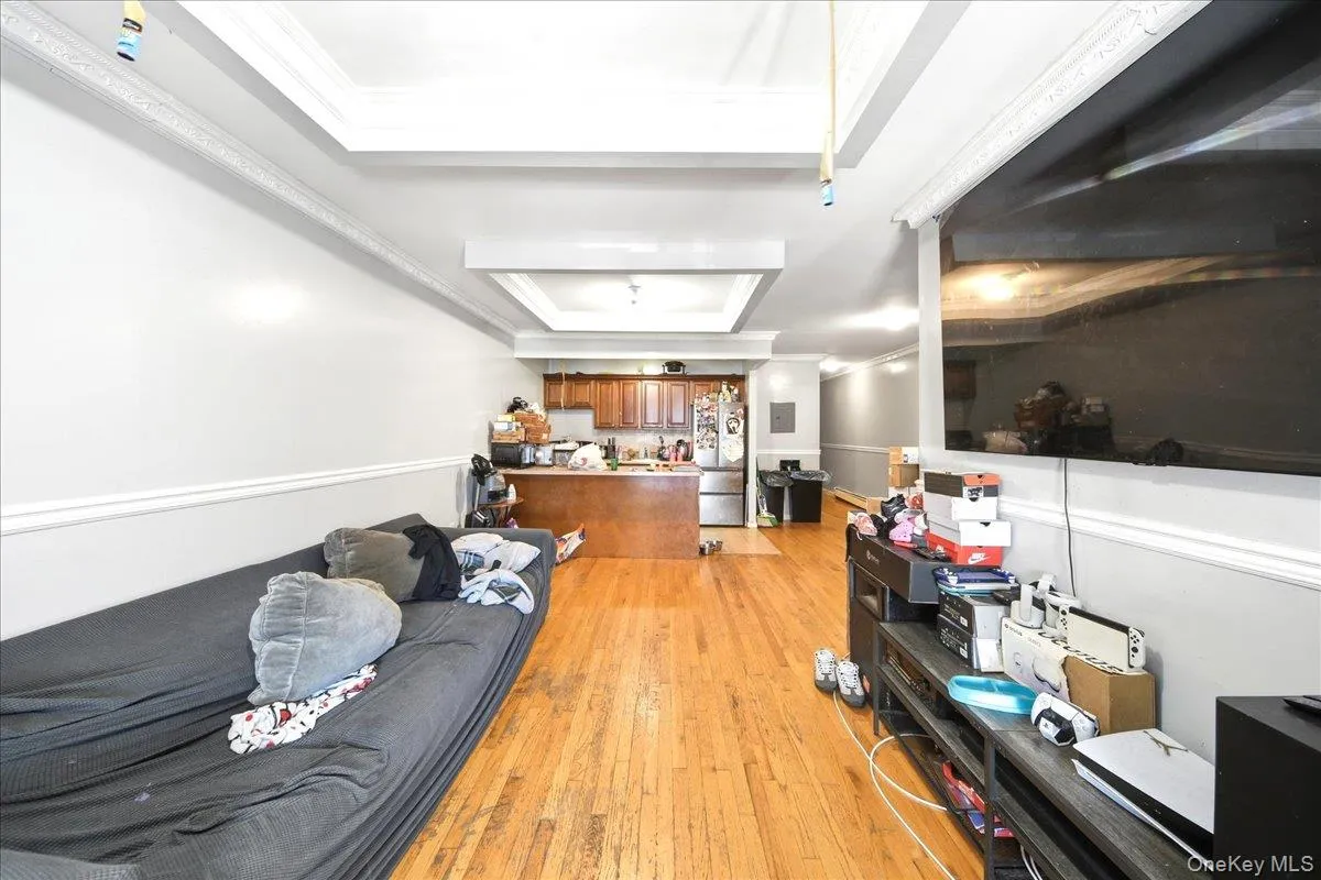 918 Summit Avenue, New York, NY, 6 Bedrooms Bedrooms, 12 Rooms Rooms,4 BathroomsBathrooms,Residential,For Rent,Summit,0,1029698 918 Summit Avenue, New York, NY, 6 Bedrooms Bedrooms, 12 Rooms Rooms,4 BathroomsBathrooms,Residential,For Rent,Summit,0,1029698