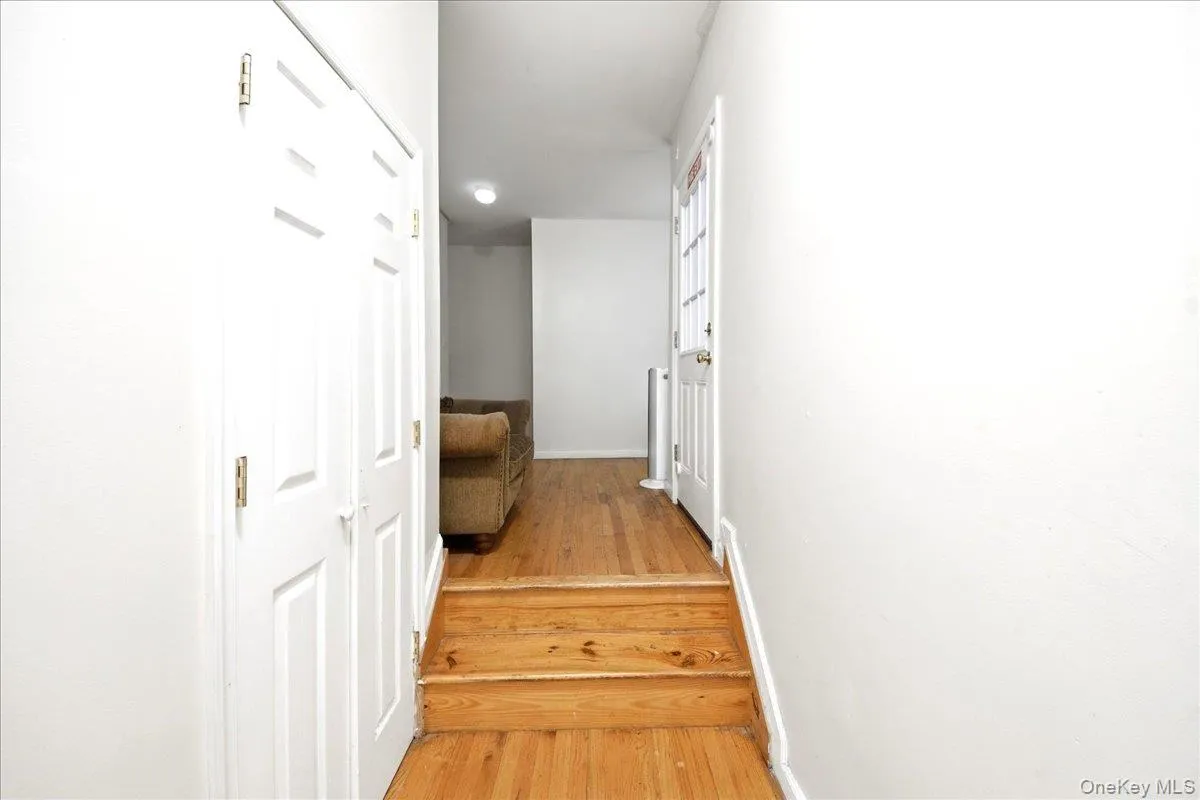 918 Summit Avenue, New York, NY, 6 Bedrooms Bedrooms, 12 Rooms Rooms,4 BathroomsBathrooms,Residential,For Rent,Summit,0,1029698 918 Summit Avenue, New York, NY, 6 Bedrooms Bedrooms, 12 Rooms Rooms,4 BathroomsBathrooms,Residential,For Rent,Summit,0,1029698