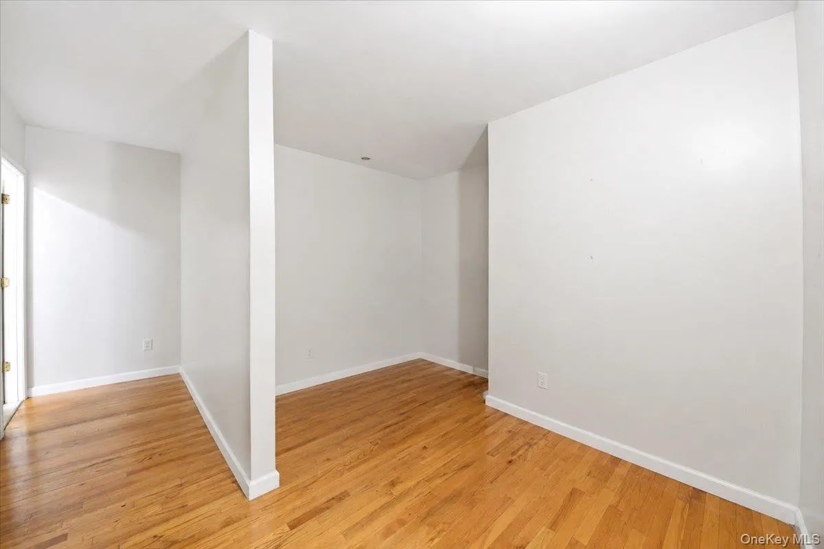 918 Summit Avenue, New York, NY, 6 Bedrooms Bedrooms, 12 Rooms Rooms,4 BathroomsBathrooms,Residential,For Rent,Summit,0,1029698 918 Summit Avenue, New York, NY, 6 Bedrooms Bedrooms, 12 Rooms Rooms,4 BathroomsBathrooms,Residential,For Rent,Summit,0,1029698