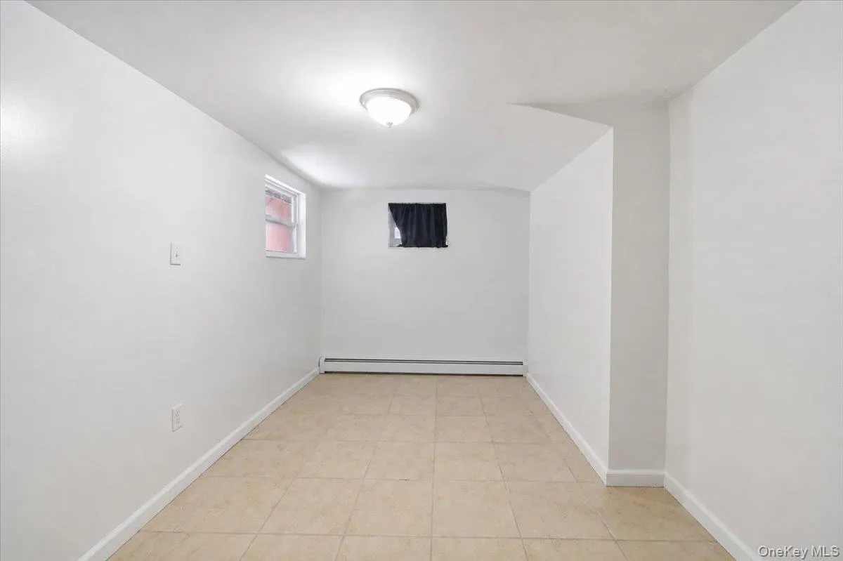 918 Summit Avenue, New York, NY, 6 Bedrooms Bedrooms, 12 Rooms Rooms,4 BathroomsBathrooms,Residential,For Rent,Summit,0,1029698 918 Summit Avenue, New York, NY, 6 Bedrooms Bedrooms, 12 Rooms Rooms,4 BathroomsBathrooms,Residential,For Rent,Summit,0,1029698