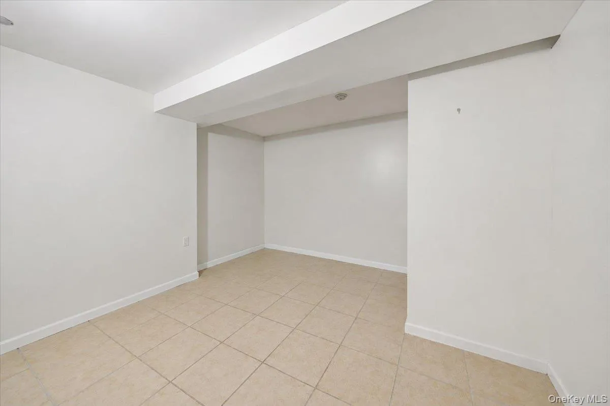 918 Summit Avenue, New York, NY, 6 Bedrooms Bedrooms, 12 Rooms Rooms,4 BathroomsBathrooms,Residential,For Rent,Summit,0,1029698 918 Summit Avenue, New York, NY, 6 Bedrooms Bedrooms, 12 Rooms Rooms,4 BathroomsBathrooms,Residential,For Rent,Summit,0,1029698