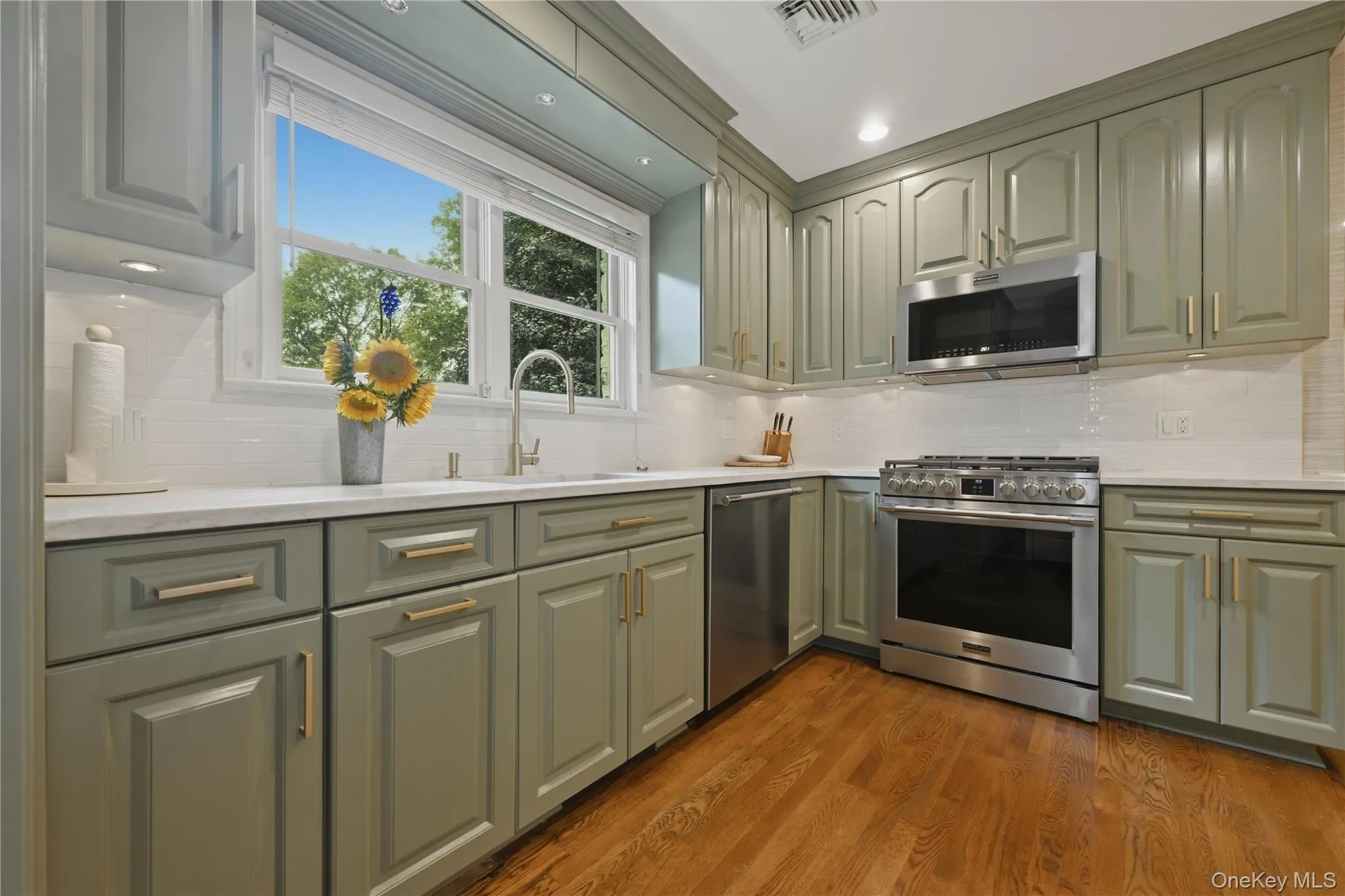 31 Yale Street, Hempstead, NY, 3 Bedrooms Bedrooms, 7 Rooms Rooms,2 BathroomsBathrooms,Residential,For Rent,Yale,0,1029703 31 Yale Street, Hempstead, NY, 3 Bedrooms Bedrooms, 7 Rooms Rooms,2 BathroomsBathrooms,Residential,For Rent,Yale,0,1029703