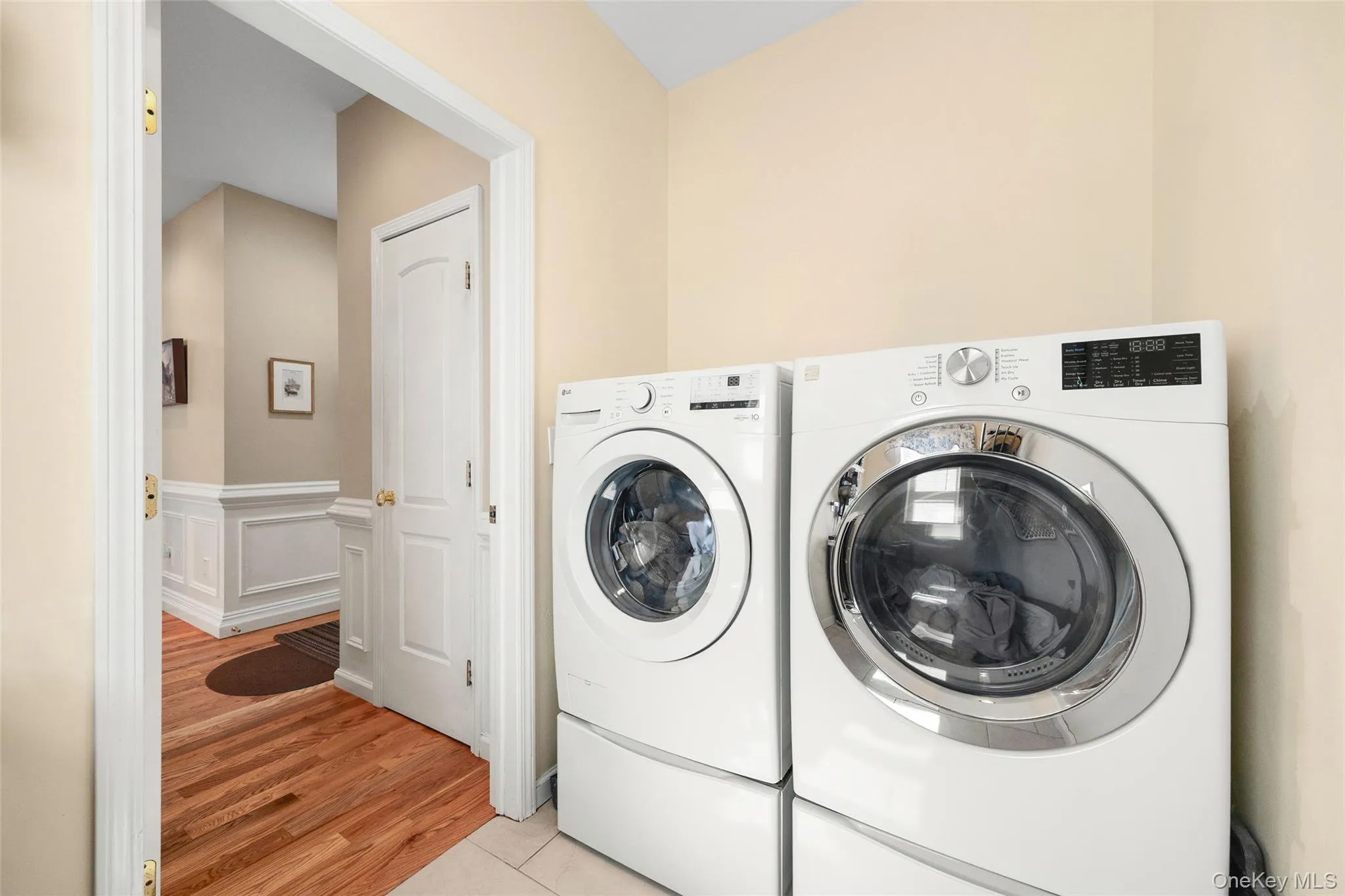 219 Taylor Road, Cornwall, NY, 4 Bedrooms Bedrooms, 9 Rooms Rooms,2 BathroomsBathrooms,Residential,For Rent,Taylor,0,1029707 219 Taylor Road, Cornwall, NY, 4 Bedrooms Bedrooms, 9 Rooms Rooms,2 BathroomsBathrooms,Residential,For Rent,Taylor,0,1029707