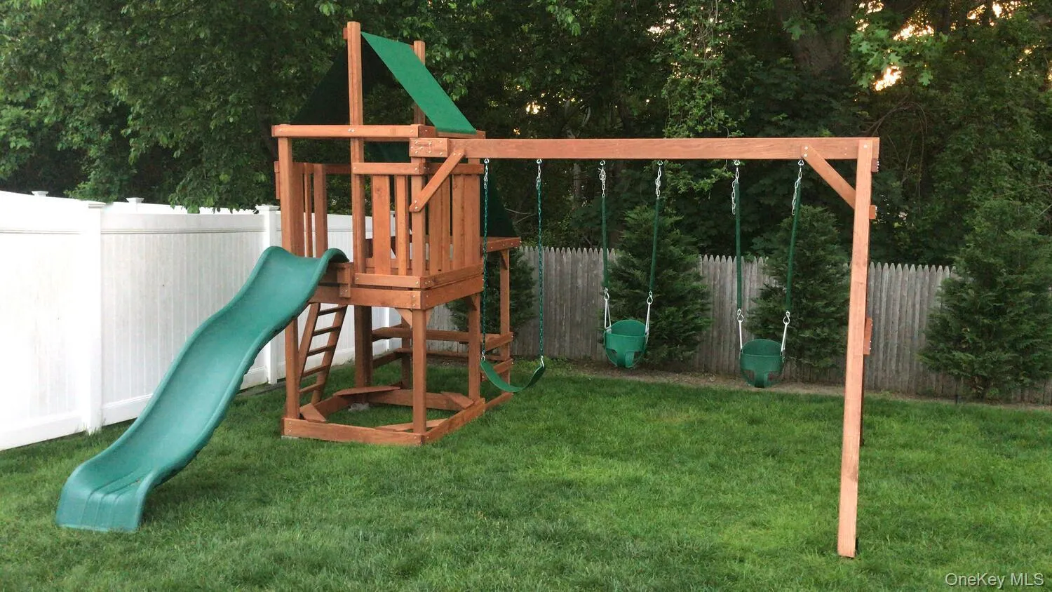 18 melrose, Smithtown, NY, 3 Bedrooms Bedrooms, 8 Rooms Rooms,2 BathroomsBathrooms,Residential Lease,For Rent,melrose,0,1029708 18 melrose, Smithtown, NY, 3 Bedrooms Bedrooms, 8 Rooms Rooms,2 BathroomsBathrooms,Residential Lease,For Rent,melrose,0,1029708