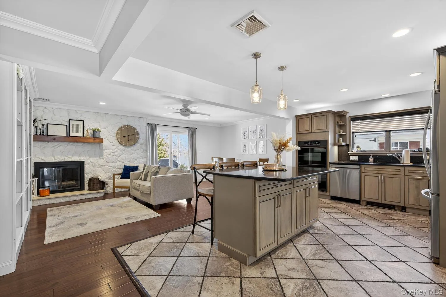 18 melrose, Smithtown, NY, 3 Bedrooms Bedrooms, 8 Rooms Rooms,2 BathroomsBathrooms,Residential Lease,For Rent,melrose,0,1029708 18 melrose, Smithtown, NY, 3 Bedrooms Bedrooms, 8 Rooms Rooms,2 BathroomsBathrooms,Residential Lease,For Rent,melrose,0,1029708