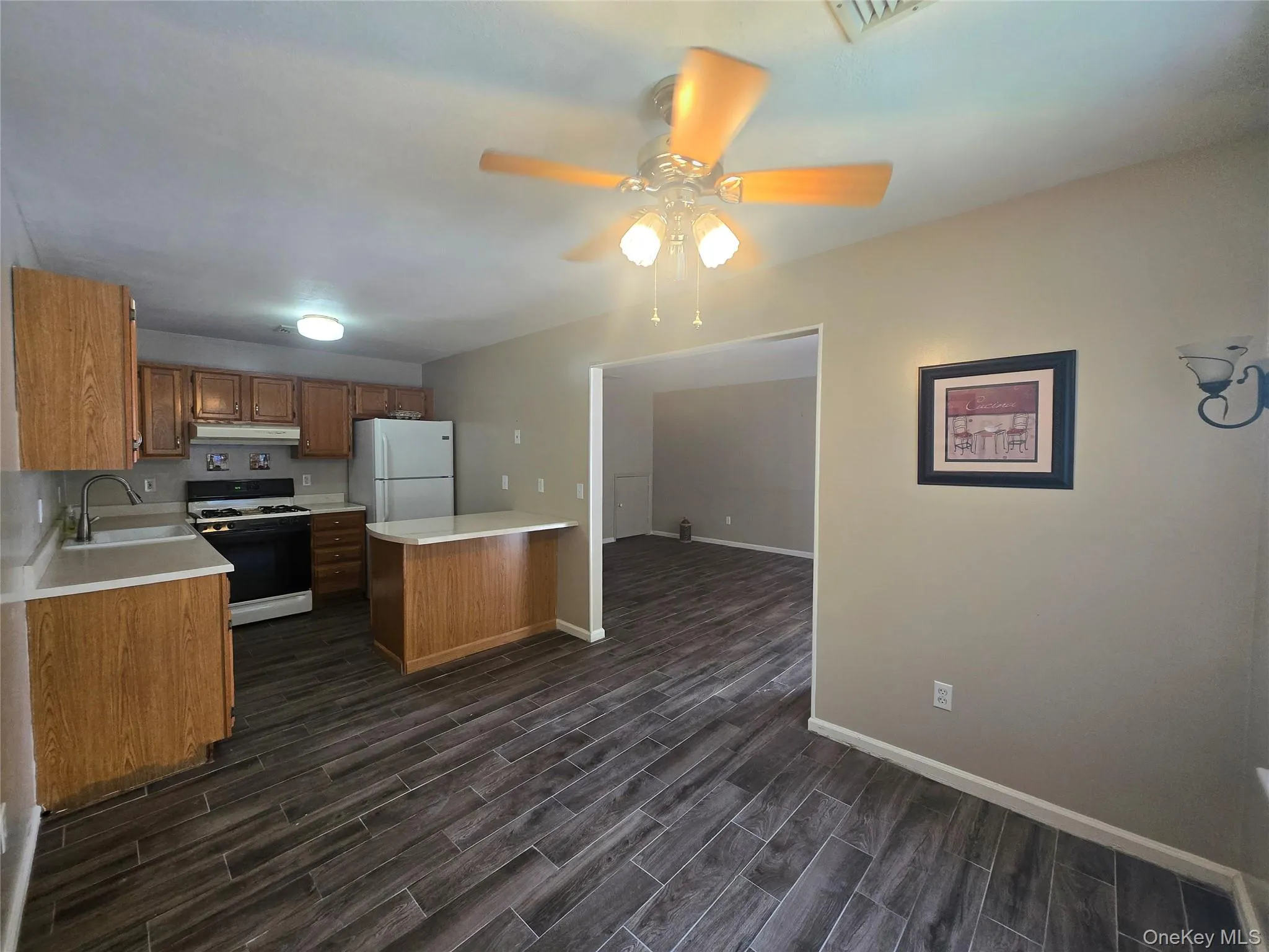 49 Jimal Drive, Middletown, NY, 2 Bedrooms Bedrooms, 4 Rooms Rooms,1 BathroomBathrooms,Residential,For Rent,Jimal,0,1029712 49 Jimal Drive, Middletown, NY, 2 Bedrooms Bedrooms, 4 Rooms Rooms,1 BathroomBathrooms,Residential,For Rent,Jimal,0,1029712