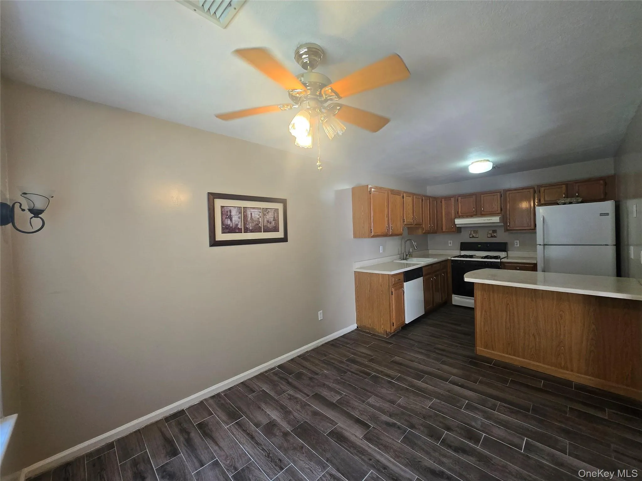 49 Jimal Drive, Middletown, NY, 2 Bedrooms Bedrooms, 4 Rooms Rooms,1 BathroomBathrooms,Residential,For Rent,Jimal,0,1029712 49 Jimal Drive, Middletown, NY, 2 Bedrooms Bedrooms, 4 Rooms Rooms,1 BathroomBathrooms,Residential,For Rent,Jimal,0,1029712