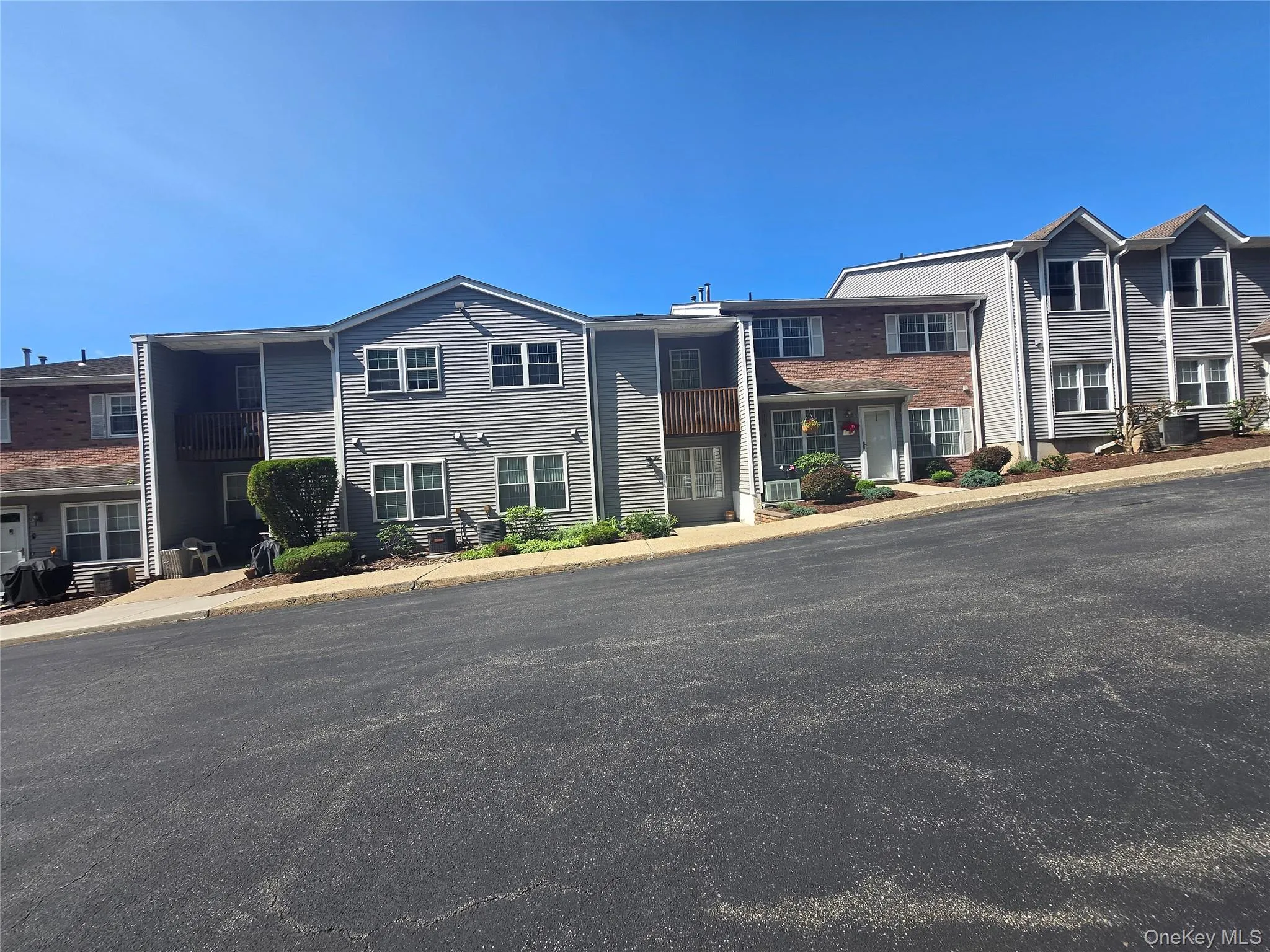 49 Jimal Drive, Middletown, NY, 2 Bedrooms Bedrooms, 4 Rooms Rooms,1 BathroomBathrooms,Residential,For Rent,Jimal,0,1029712 49 Jimal Drive, Middletown, NY, 2 Bedrooms Bedrooms, 4 Rooms Rooms,1 BathroomBathrooms,Residential,For Rent,Jimal,0,1029712