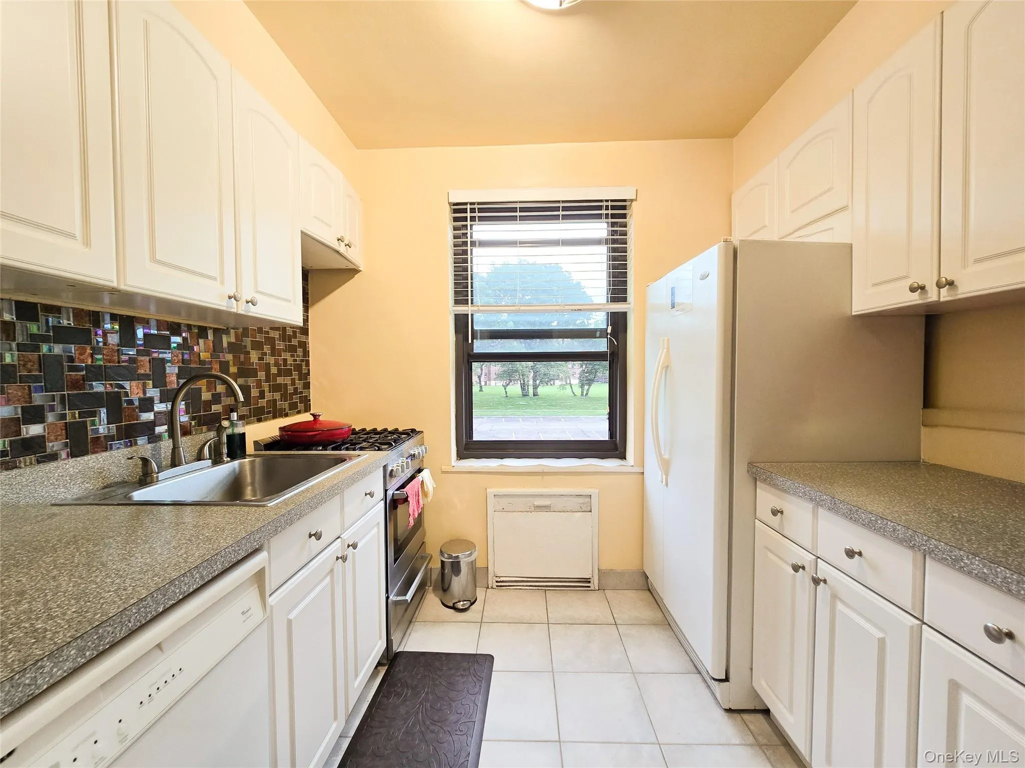 211-10 73rd Avenue, New York, NY, 1 Bedroom Bedrooms, 3 Rooms Rooms,1 BathroomBathrooms,Residential,For Rent,73rd,0,1029715 211-10 73rd Avenue, New York, NY, 1 Bedroom Bedrooms, 3 Rooms Rooms,1 BathroomBathrooms,Residential,For Rent,73rd,0,1029715