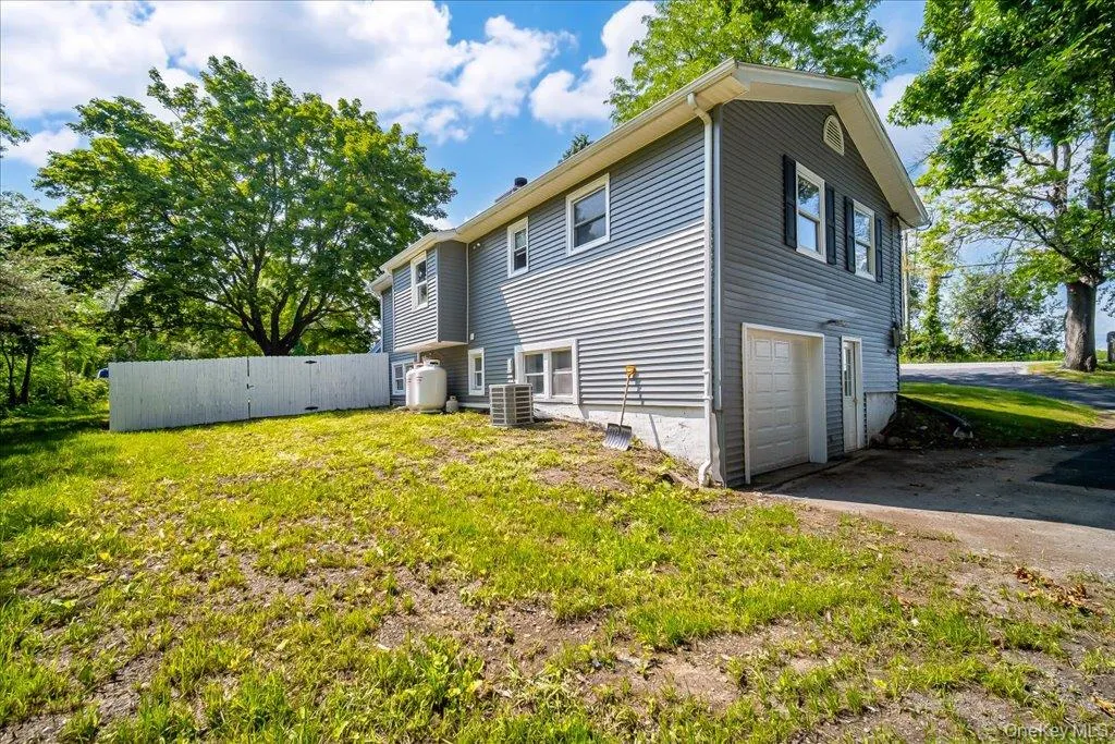 225 Knoell Road, Goshen, NY, 3 Bedrooms Bedrooms, 6 Rooms Rooms,2 BathroomsBathrooms,Residential,For Rent,Knoell,0,1029716 225 Knoell Road, Goshen, NY, 3 Bedrooms Bedrooms, 6 Rooms Rooms,2 BathroomsBathrooms,Residential,For Rent,Knoell,0,1029716