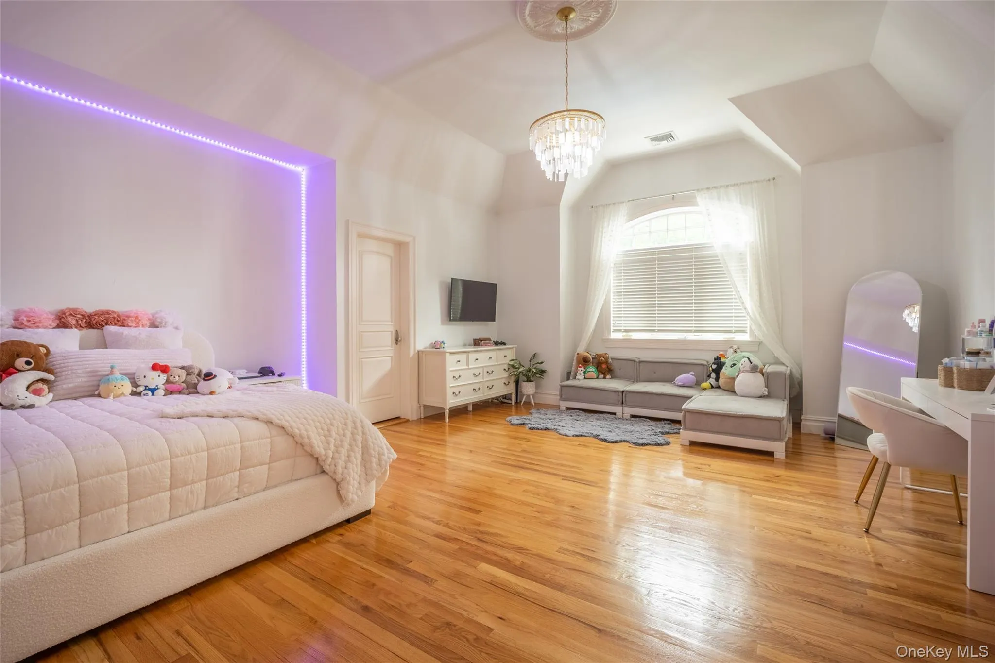 8 Bridey Lane, Southeast, NY, 5 Bedrooms Bedrooms, 15 Rooms Rooms,5 BathroomsBathrooms,Residential,For Rent,Bridey,0,1029717 8 Bridey Lane, Southeast, NY, 5 Bedrooms Bedrooms, 15 Rooms Rooms,5 BathroomsBathrooms,Residential,For Rent,Bridey,0,1029717