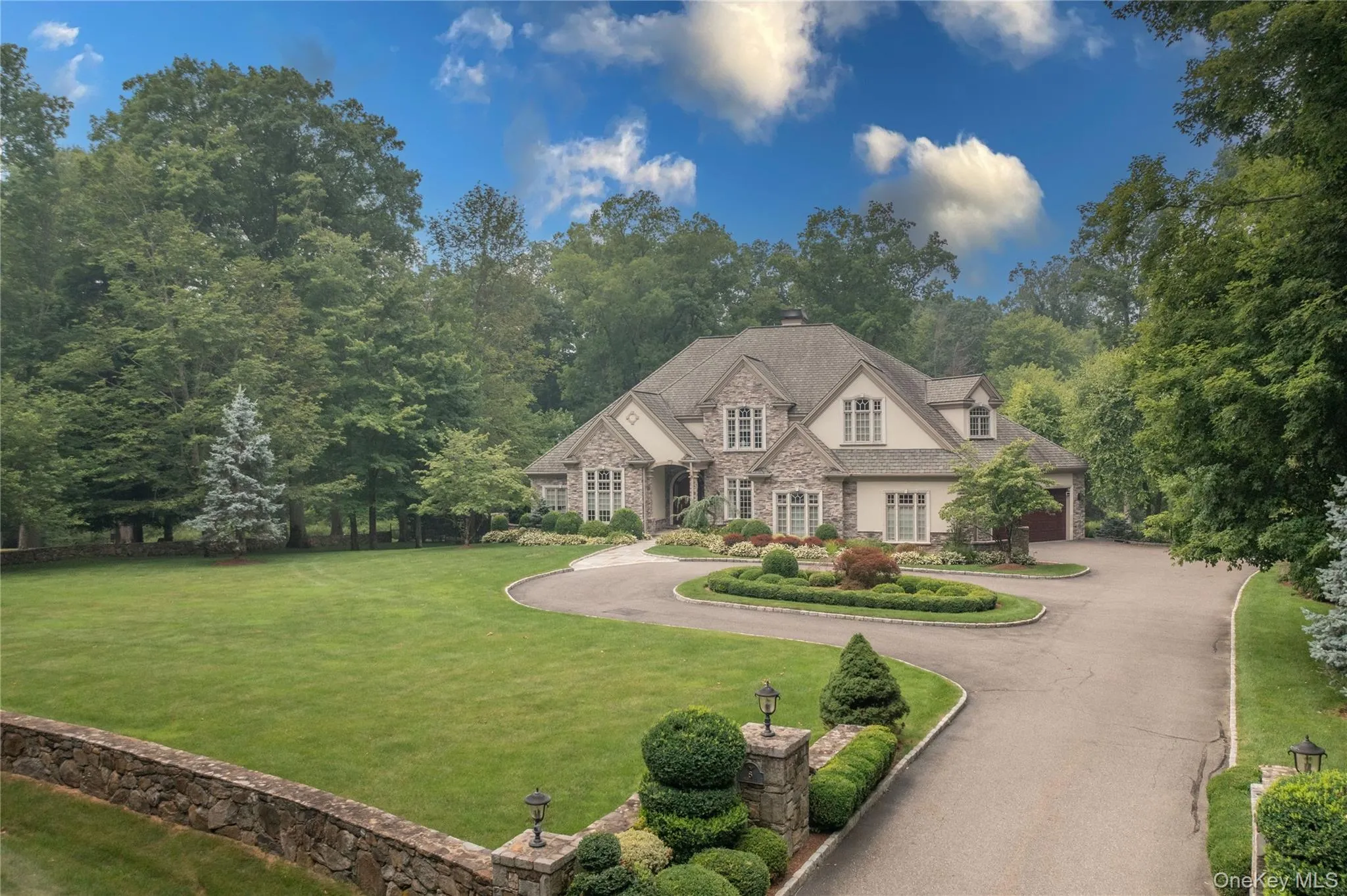 8 Bridey Lane, Southeast, NY, 5 Bedrooms Bedrooms, 15 Rooms Rooms,5 BathroomsBathrooms,Residential,For Rent,Bridey,0,1029717 8 Bridey Lane, Southeast, NY, 5 Bedrooms Bedrooms, 15 Rooms Rooms,5 BathroomsBathrooms,Residential,For Rent,Bridey,0,1029717