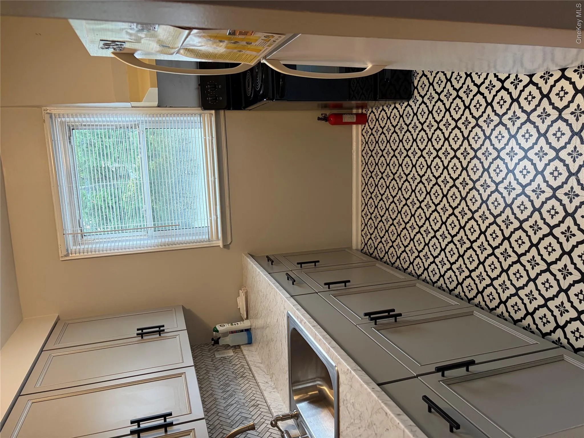 25 Long Street, Huntington, NY, 1 Bedroom Bedrooms, 3 Rooms Rooms,1 BathroomBathrooms,Residential Lease,For Rent,Long,0,1029718 25 Long Street, Huntington, NY, 1 Bedroom Bedrooms, 3 Rooms Rooms,1 BathroomBathrooms,Residential Lease,For Rent,Long,0,1029718