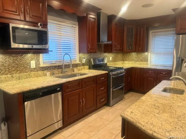 302 Oakford Street, Hempstead, NY, 3 Bedrooms Bedrooms, 7 Rooms Rooms,2 BathroomsBathrooms,Residential Lease,For Rent,Oakford,0,1029719 302 Oakford Street, Hempstead, NY, 3 Bedrooms Bedrooms, 7 Rooms Rooms,2 BathroomsBathrooms,Residential Lease,For Rent,Oakford,0,1029719