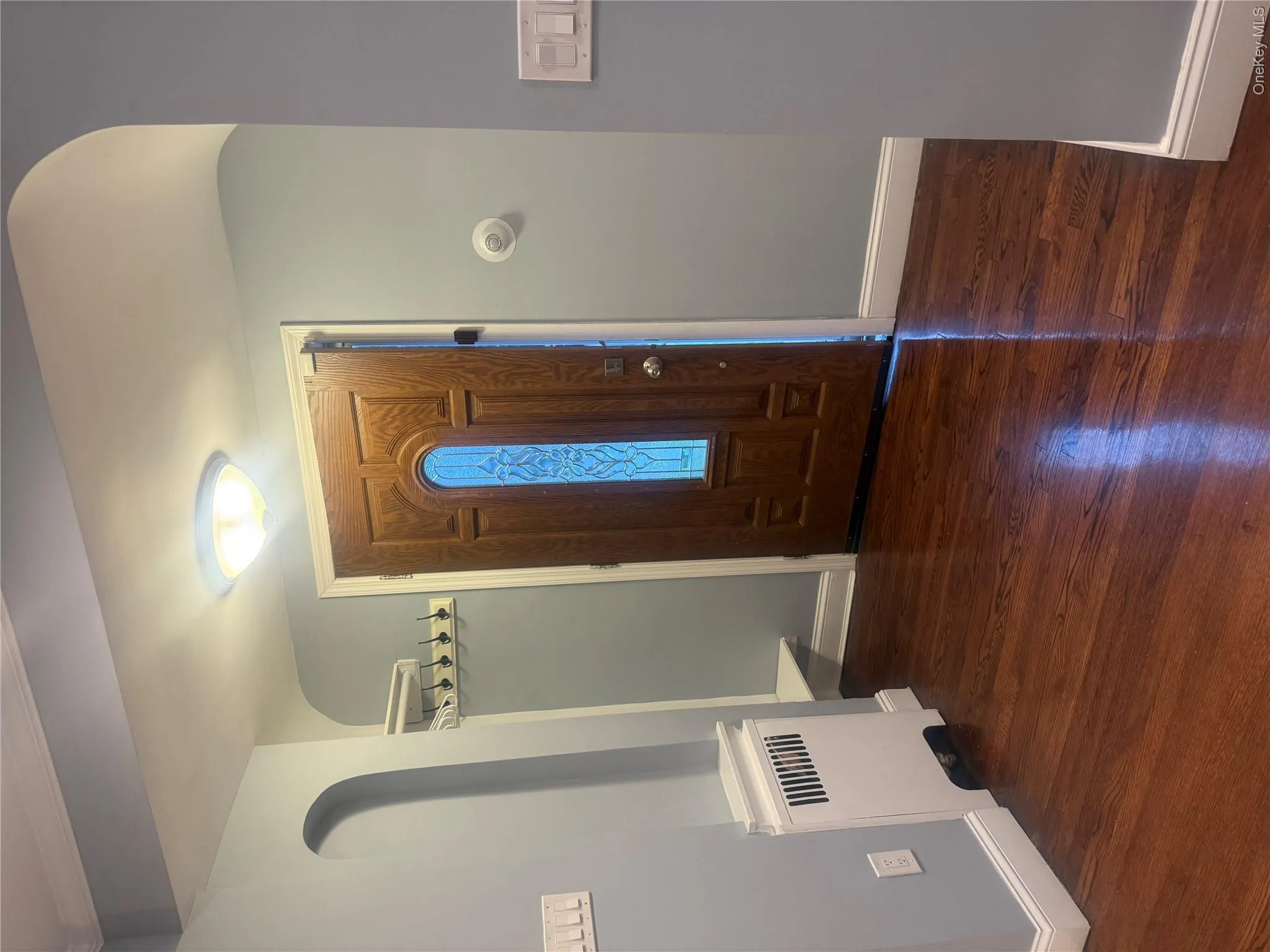 302 Oakford Street, Hempstead, NY, 3 Bedrooms Bedrooms, 7 Rooms Rooms,2 BathroomsBathrooms,Residential Lease,For Rent,Oakford,0,1029719 302 Oakford Street, Hempstead, NY, 3 Bedrooms Bedrooms, 7 Rooms Rooms,2 BathroomsBathrooms,Residential Lease,For Rent,Oakford,0,1029719