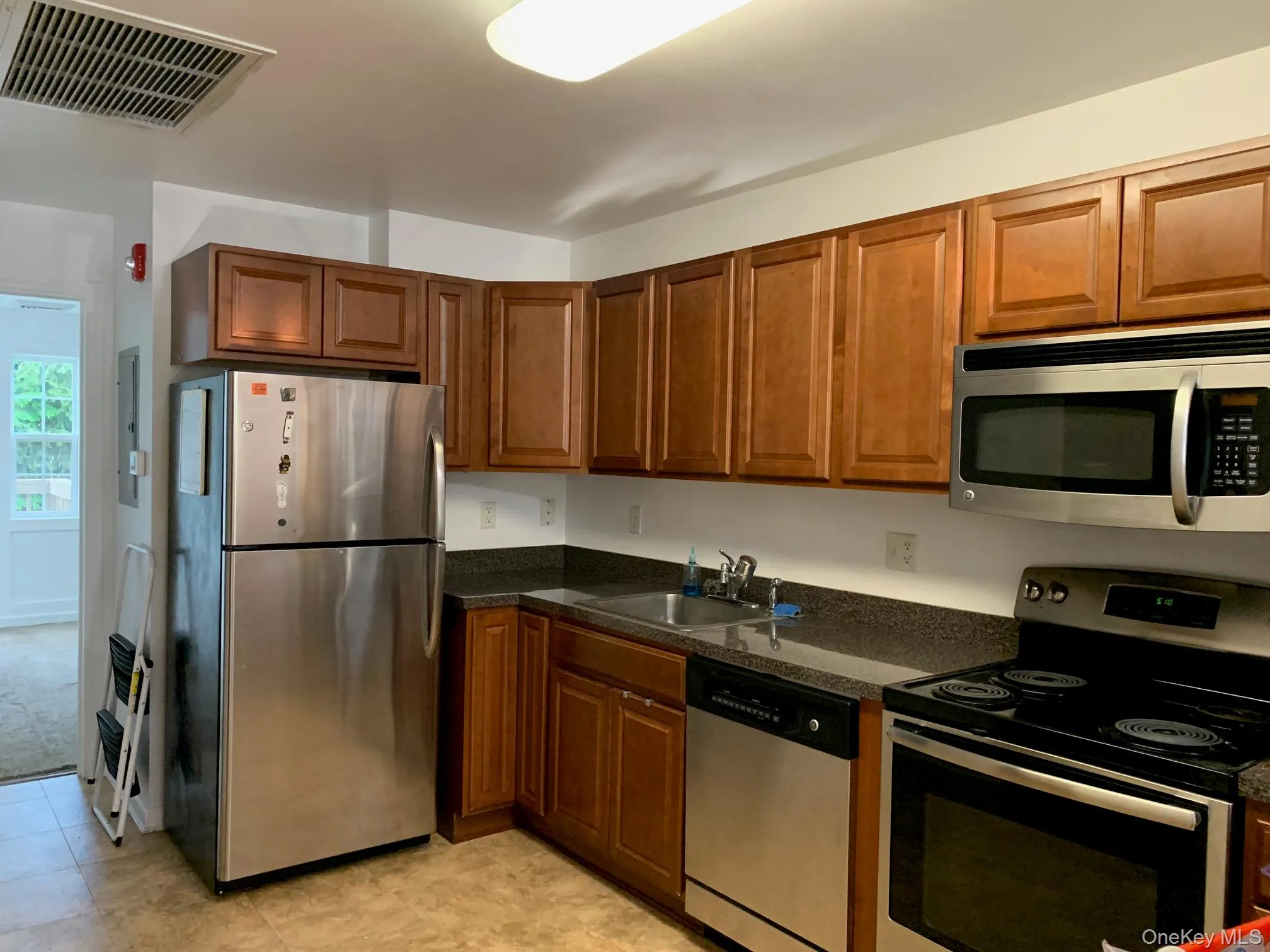 301 Willow Lane, Hempstead, NY, 2 Bedrooms Bedrooms, 5 Rooms Rooms,2 BathroomsBathrooms,Residential,For Rent,Willow,0,1029720 301 Willow Lane, Hempstead, NY, 2 Bedrooms Bedrooms, 5 Rooms Rooms,2 BathroomsBathrooms,Residential,For Rent,Willow,0,1029720