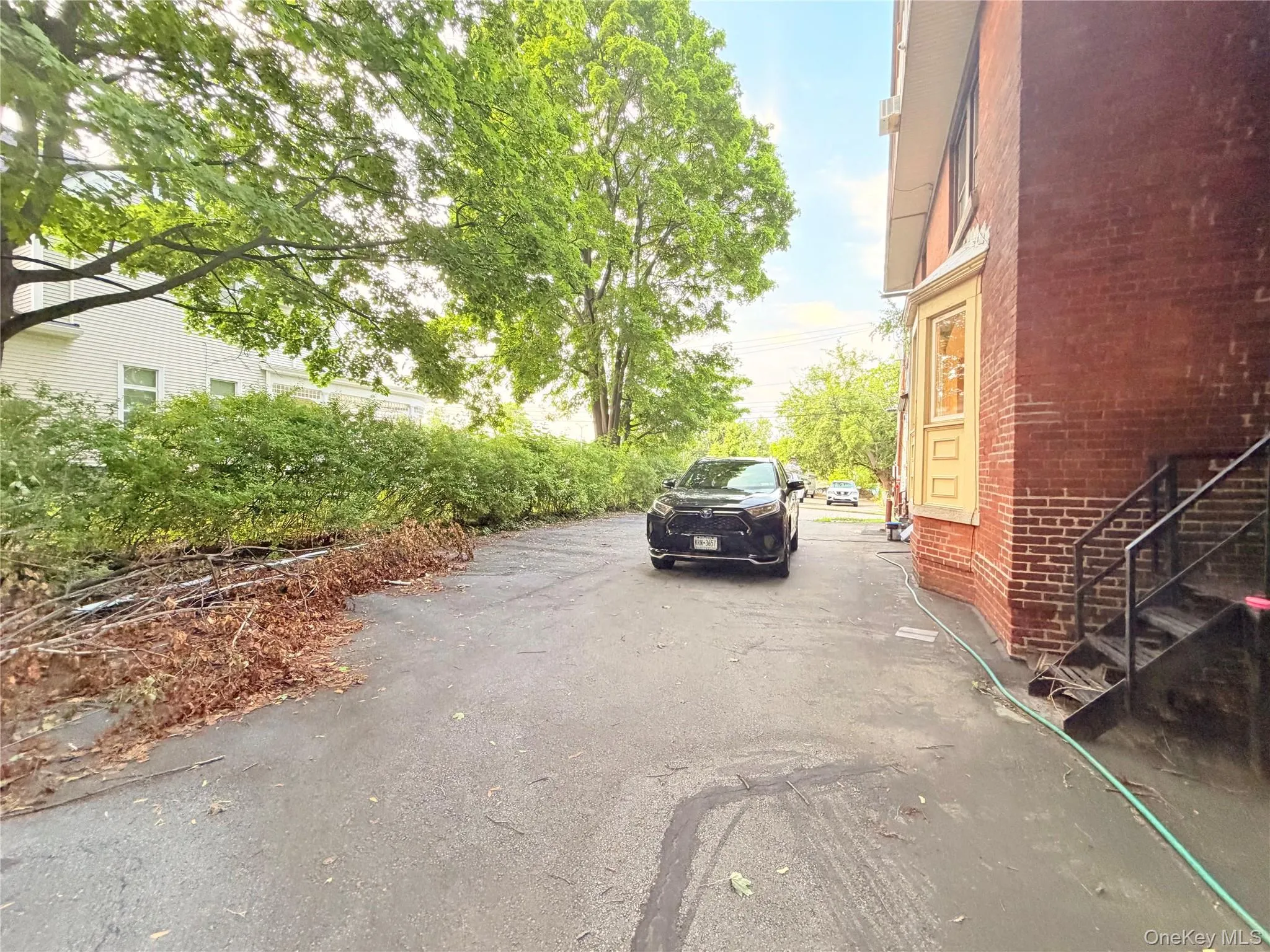 Side Parking Side Parking