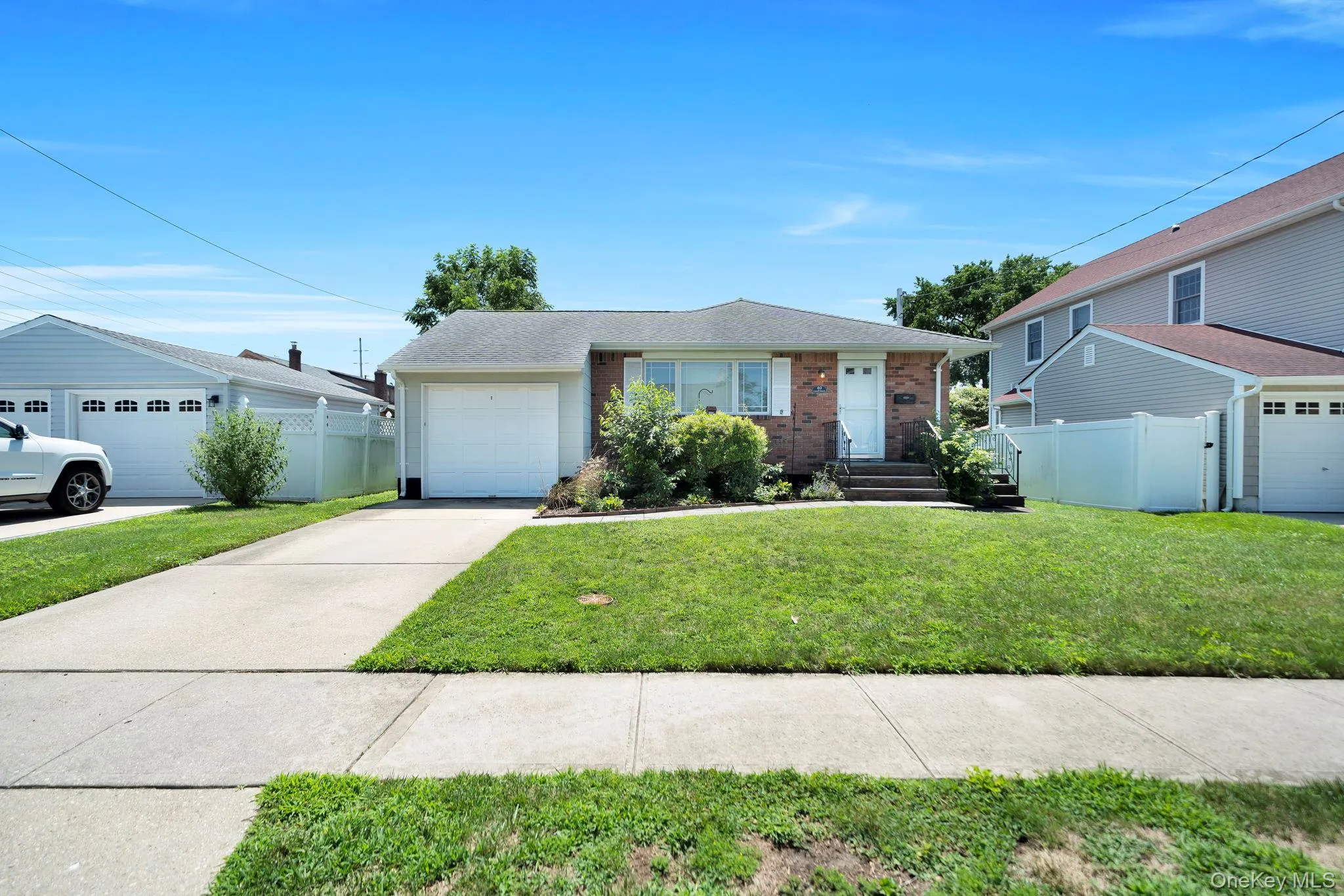 40 Lowell Street, Oyster Bay, NY, 3 Bedrooms Bedrooms, 6 Rooms Rooms,1 BathroomBathrooms,Residential Lease,For Rent,Lowell,0,1029723 40 Lowell Street, Oyster Bay, NY, 3 Bedrooms Bedrooms, 6 Rooms Rooms,1 BathroomBathrooms,Residential Lease,For Rent,Lowell,0,1029723