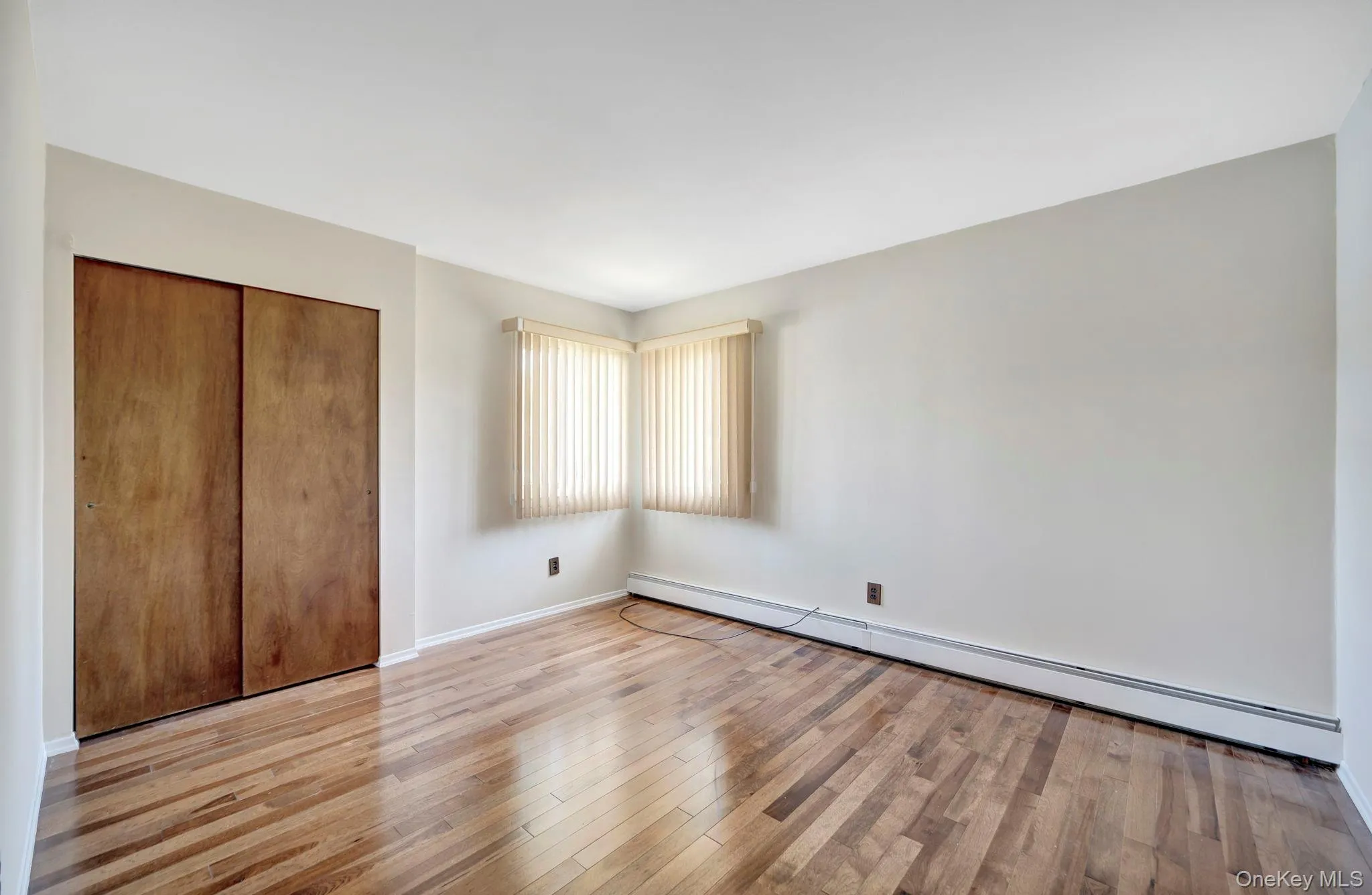 40 Lowell Street, Oyster Bay, NY, 3 Bedrooms Bedrooms, 6 Rooms Rooms,1 BathroomBathrooms,Residential Lease,For Rent,Lowell,0,1029723 40 Lowell Street, Oyster Bay, NY, 3 Bedrooms Bedrooms, 6 Rooms Rooms,1 BathroomBathrooms,Residential Lease,For Rent,Lowell,0,1029723