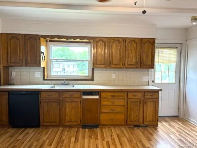 653 Route 82, East Fishkill, NY, 2 Bedrooms Bedrooms, 5 Rooms Rooms,1 BathroomBathrooms,Residential Lease,For Rent,Route 82,0,1029731 653 Route 82, East Fishkill, NY, 2 Bedrooms Bedrooms, 5 Rooms Rooms,1 BathroomBathrooms,Residential Lease,For Rent,Route 82,0,1029731