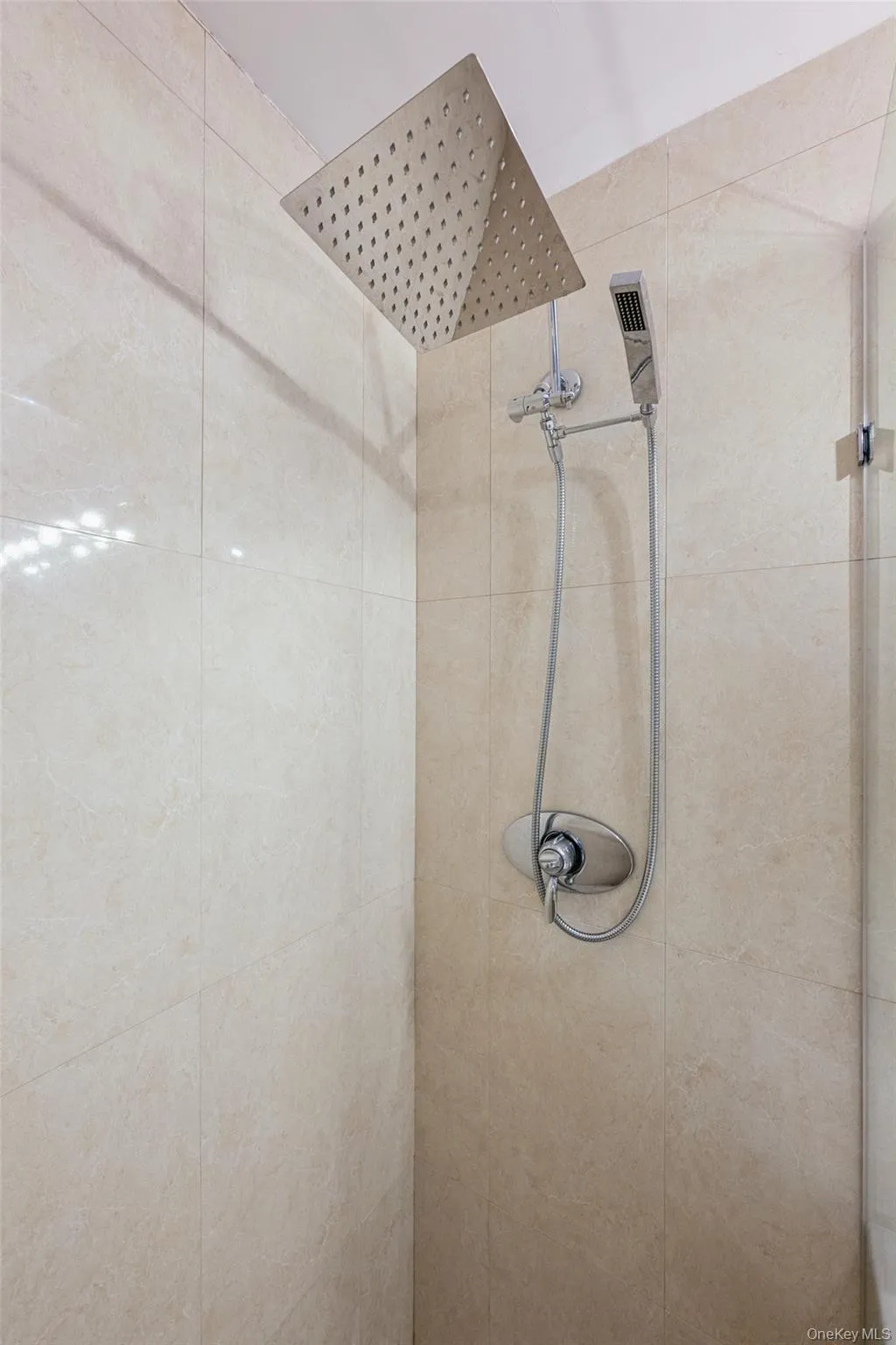 18-05 215th Street, New York, NY, 2 Bedrooms Bedrooms, 5 Rooms Rooms,2 BathroomsBathrooms,Residential,For Rent,215th,0,1029734 18-05 215th Street, New York, NY, 2 Bedrooms Bedrooms, 5 Rooms Rooms,2 BathroomsBathrooms,Residential,For Rent,215th,0,1029734