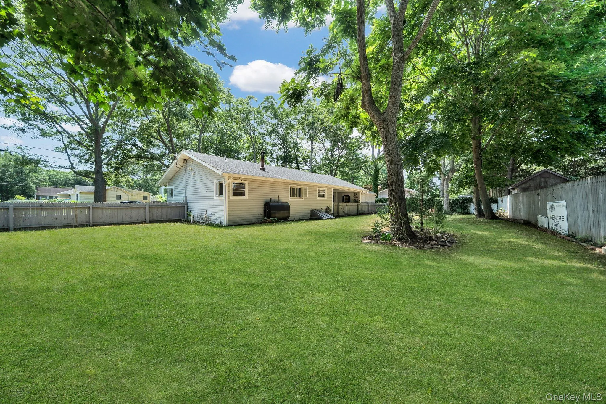 109 Pine Road, Brookhaven, NY, 3 Bedrooms Bedrooms, 6 Rooms Rooms,1 BathroomBathrooms,Residential,For Rent,Pine,0,1029735 109 Pine Road, Brookhaven, NY, 3 Bedrooms Bedrooms, 6 Rooms Rooms,1 BathroomBathrooms,Residential,For Rent,Pine,0,1029735