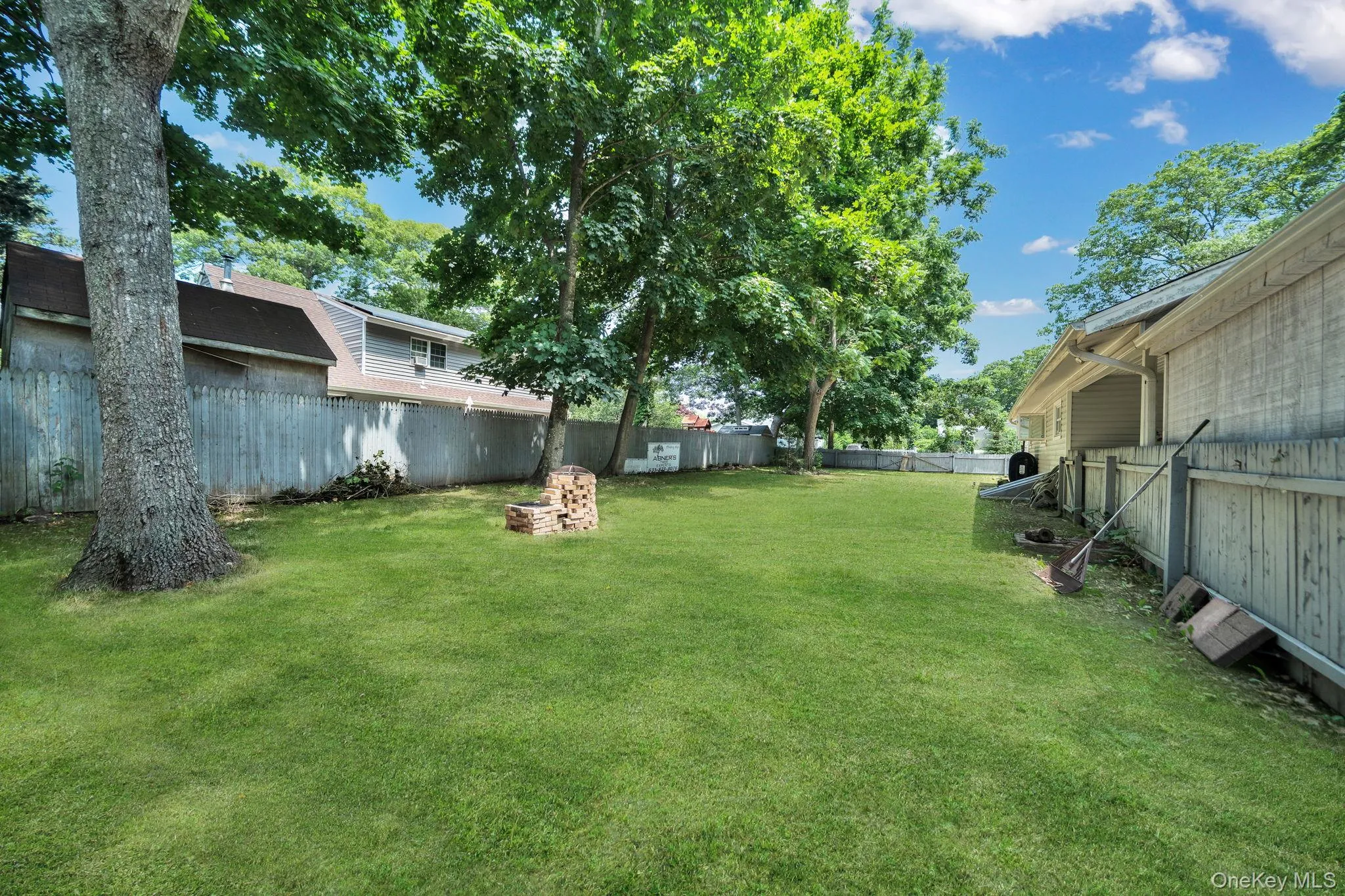 109 Pine Road, Brookhaven, NY, 3 Bedrooms Bedrooms, 6 Rooms Rooms,1 BathroomBathrooms,Residential,For Rent,Pine,0,1029735 109 Pine Road, Brookhaven, NY, 3 Bedrooms Bedrooms, 6 Rooms Rooms,1 BathroomBathrooms,Residential,For Rent,Pine,0,1029735