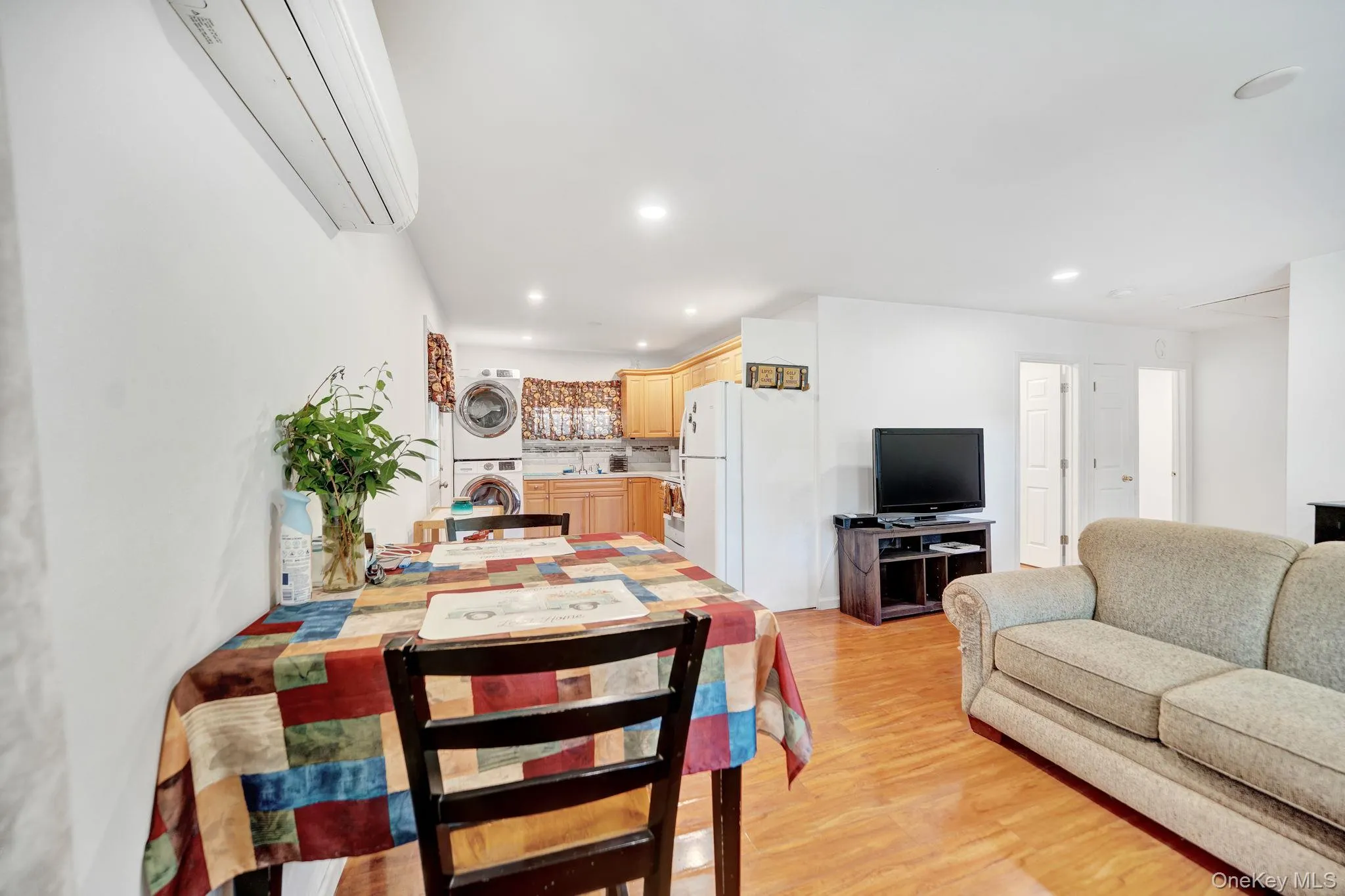 109 Pine Road, Brookhaven, NY, 3 Bedrooms Bedrooms, 6 Rooms Rooms,1 BathroomBathrooms,Residential,For Rent,Pine,0,1029735 109 Pine Road, Brookhaven, NY, 3 Bedrooms Bedrooms, 6 Rooms Rooms,1 BathroomBathrooms,Residential,For Rent,Pine,0,1029735