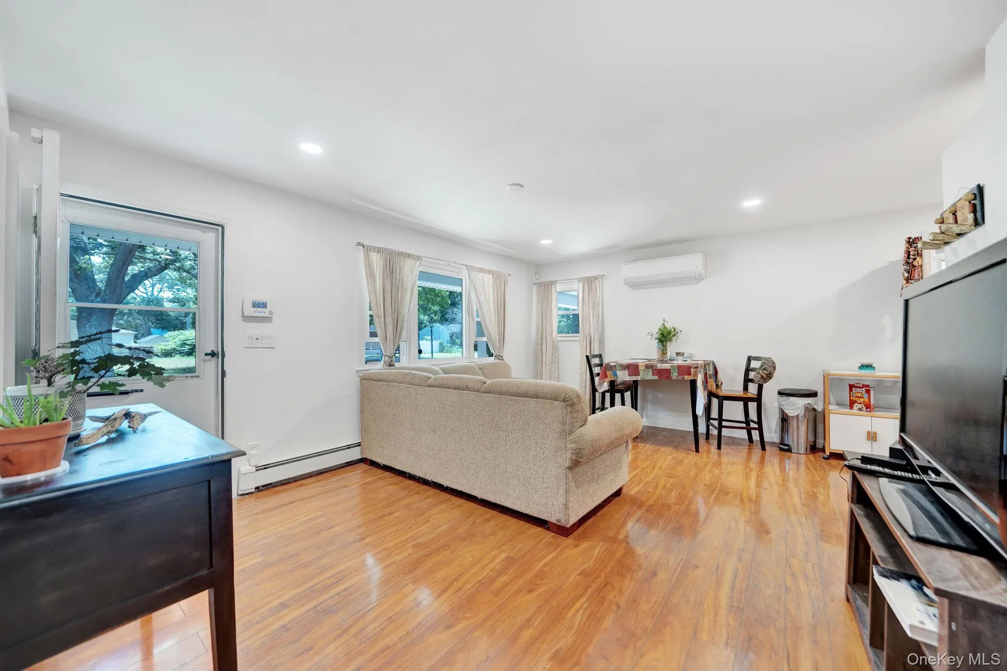 109 Pine Road, Brookhaven, NY, 3 Bedrooms Bedrooms, 6 Rooms Rooms,1 BathroomBathrooms,Residential,For Rent,Pine,0,1029735 109 Pine Road, Brookhaven, NY, 3 Bedrooms Bedrooms, 6 Rooms Rooms,1 BathroomBathrooms,Residential,For Rent,Pine,0,1029735