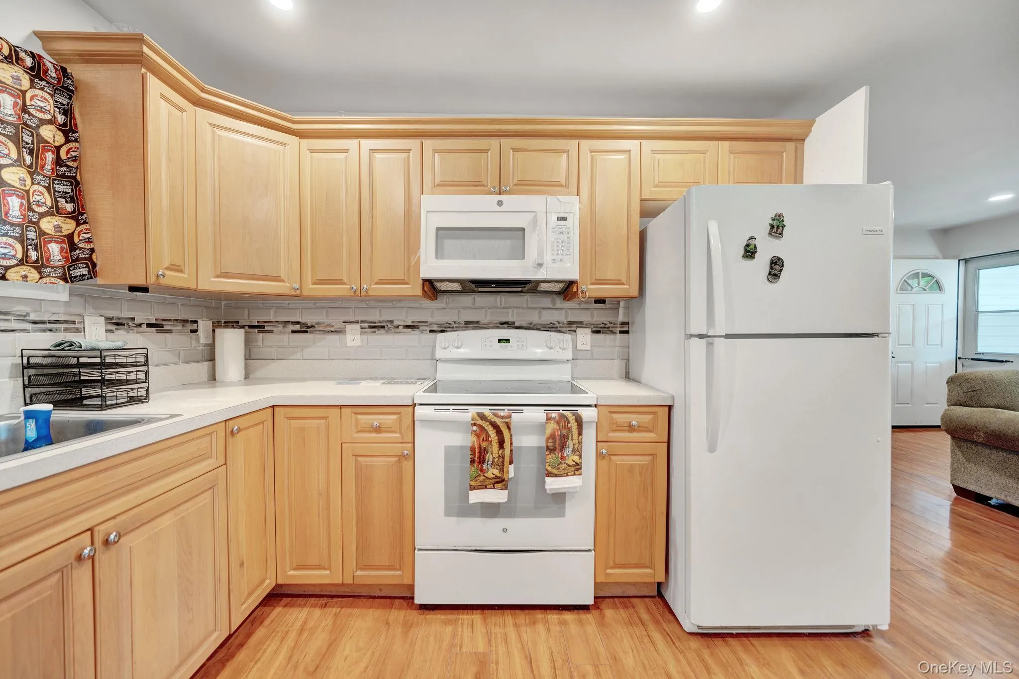 109 Pine Road, Brookhaven, NY, 3 Bedrooms Bedrooms, 6 Rooms Rooms,1 BathroomBathrooms,Residential,For Rent,Pine,0,1029735 109 Pine Road, Brookhaven, NY, 3 Bedrooms Bedrooms, 6 Rooms Rooms,1 BathroomBathrooms,Residential,For Rent,Pine,0,1029735