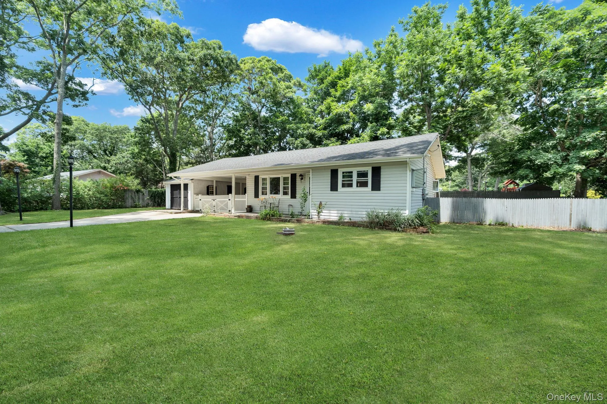 109 Pine Road, Brookhaven, NY, 3 Bedrooms Bedrooms, 6 Rooms Rooms,1 BathroomBathrooms,Residential,For Rent,Pine,0,1029735 109 Pine Road, Brookhaven, NY, 3 Bedrooms Bedrooms, 6 Rooms Rooms,1 BathroomBathrooms,Residential,For Rent,Pine,0,1029735