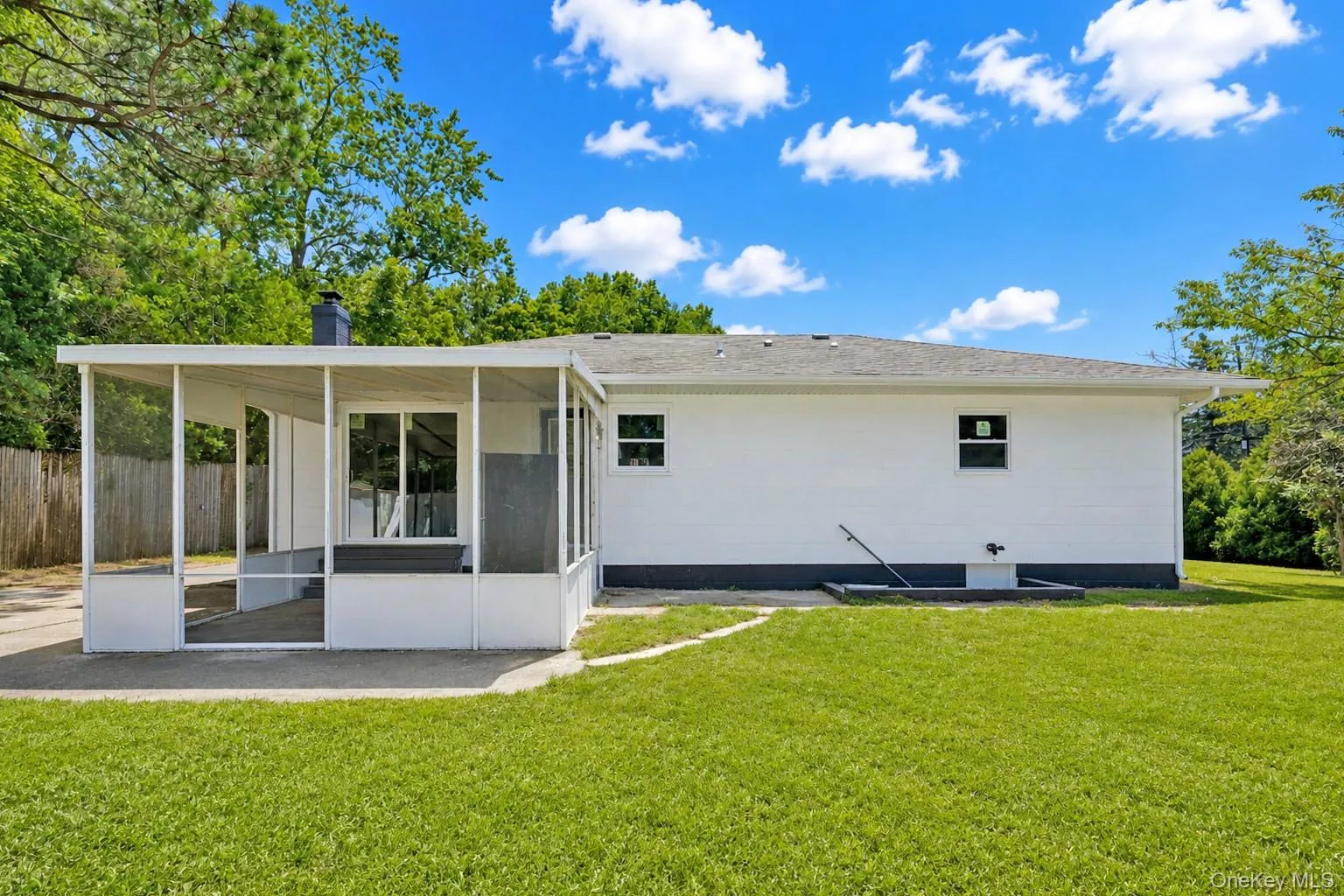 3 Park Avenue, Brookhaven, NY, 3 Bedrooms Bedrooms, 6 Rooms Rooms,3 BathroomsBathrooms,Residential,For Rent,Park,0,1029737 3 Park Avenue, Brookhaven, NY, 3 Bedrooms Bedrooms, 6 Rooms Rooms,3 BathroomsBathrooms,Residential,For Rent,Park,0,1029737