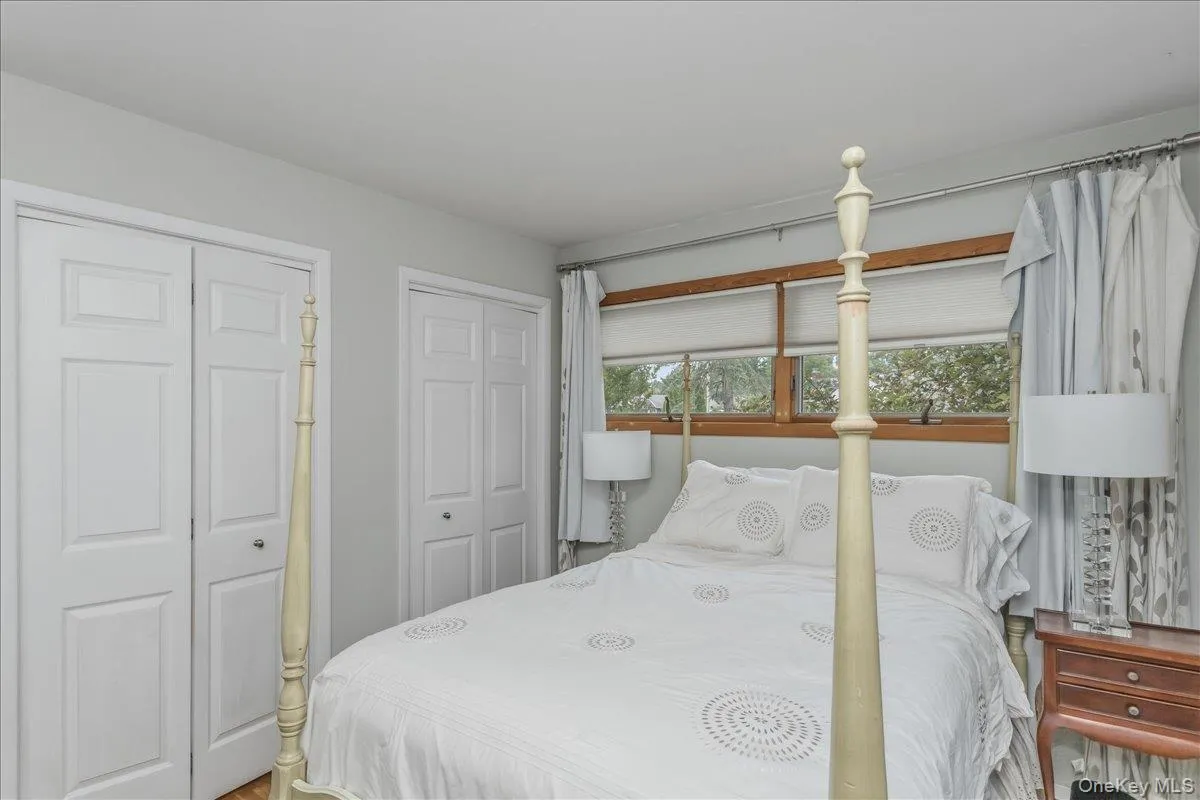 5 Wexford Street, Huntington, NY, 3 Bedrooms Bedrooms, 6 Rooms Rooms,1 BathroomBathrooms,Residential,For Rent,Wexford,0,1029748 5 Wexford Street, Huntington, NY, 3 Bedrooms Bedrooms, 6 Rooms Rooms,1 BathroomBathrooms,Residential,For Rent,Wexford,0,1029748