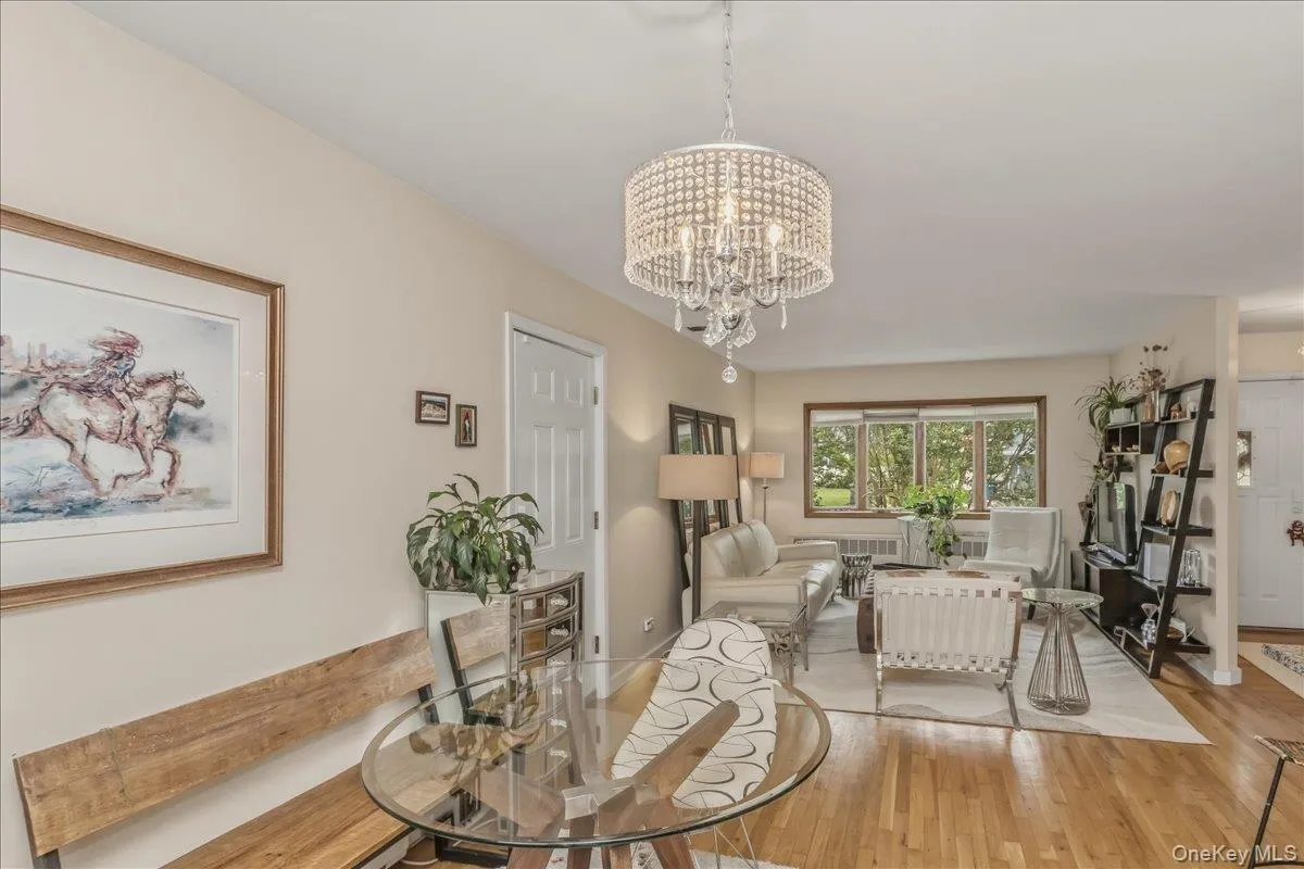 5 Wexford Street, Huntington, NY, 3 Bedrooms Bedrooms, 6 Rooms Rooms,1 BathroomBathrooms,Residential,For Rent,Wexford,0,1029748 5 Wexford Street, Huntington, NY, 3 Bedrooms Bedrooms, 6 Rooms Rooms,1 BathroomBathrooms,Residential,For Rent,Wexford,0,1029748