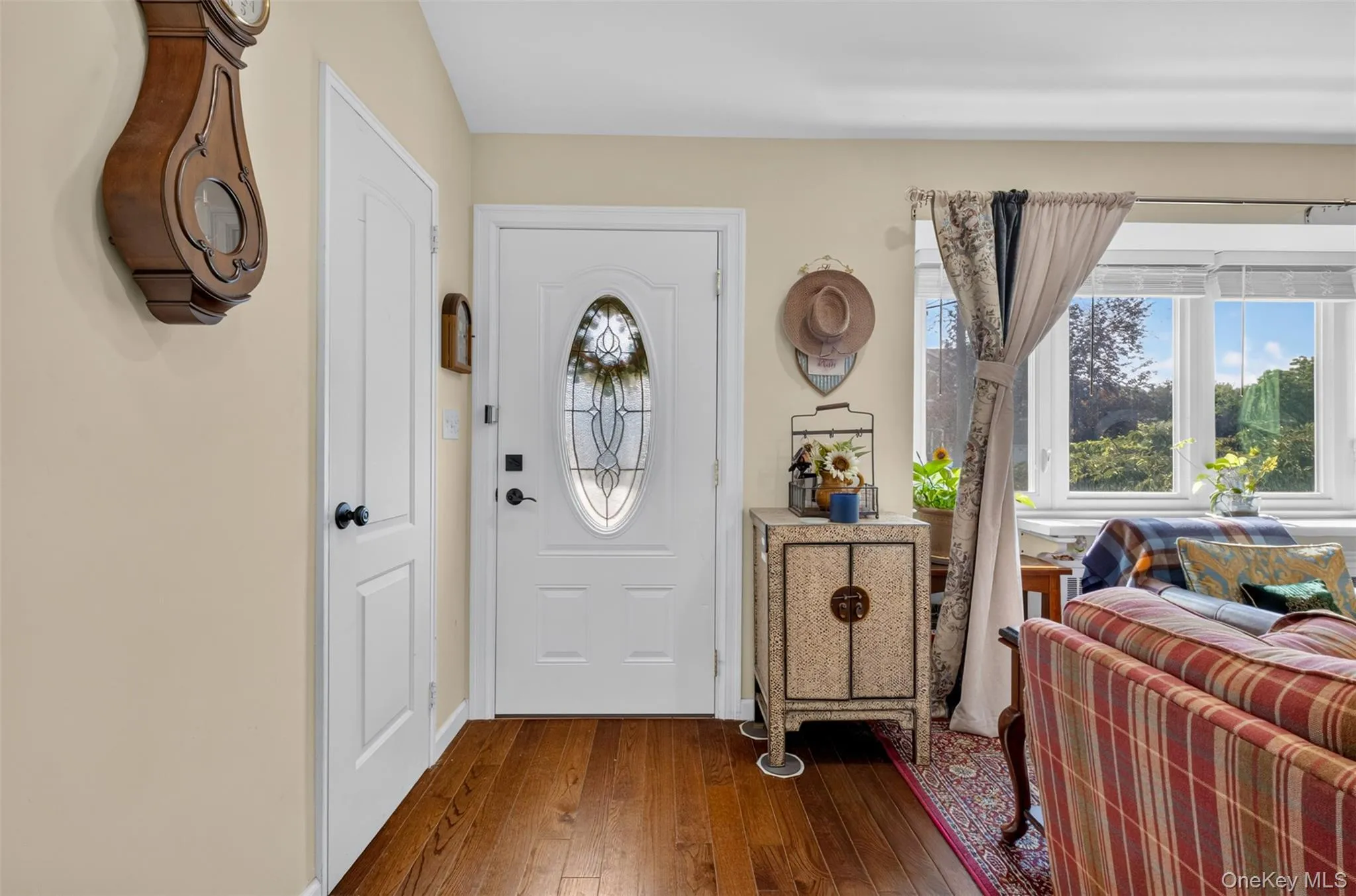 50 Sylvia Lane, Oyster Bay, NY, 3 Bedrooms Bedrooms, 8 Rooms Rooms,2 BathroomsBathrooms,Residential,For Rent,Sylvia,0,1029750 50 Sylvia Lane, Oyster Bay, NY, 3 Bedrooms Bedrooms, 8 Rooms Rooms,2 BathroomsBathrooms,Residential,For Rent,Sylvia,0,1029750