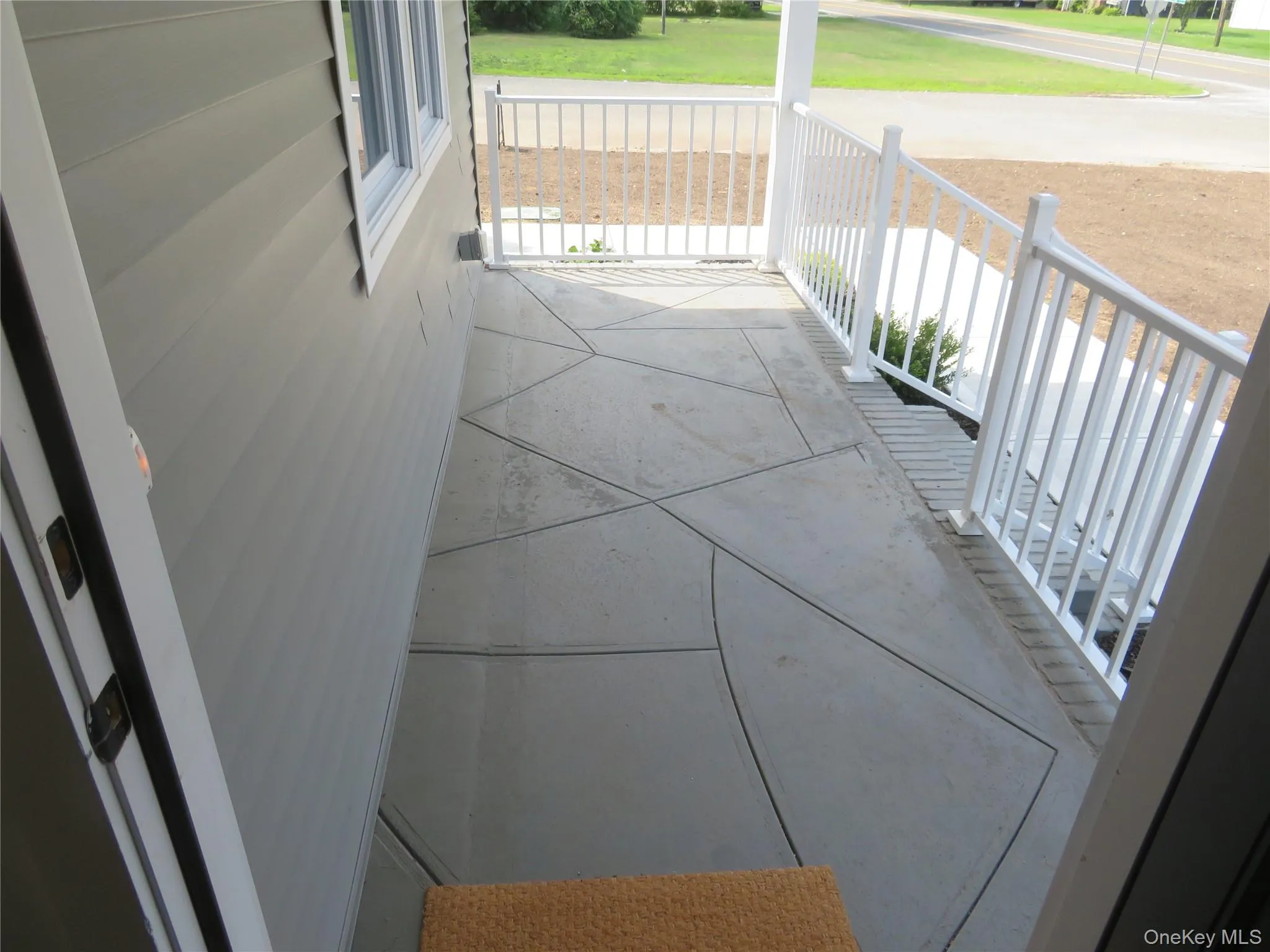 Covered porch Covered porch