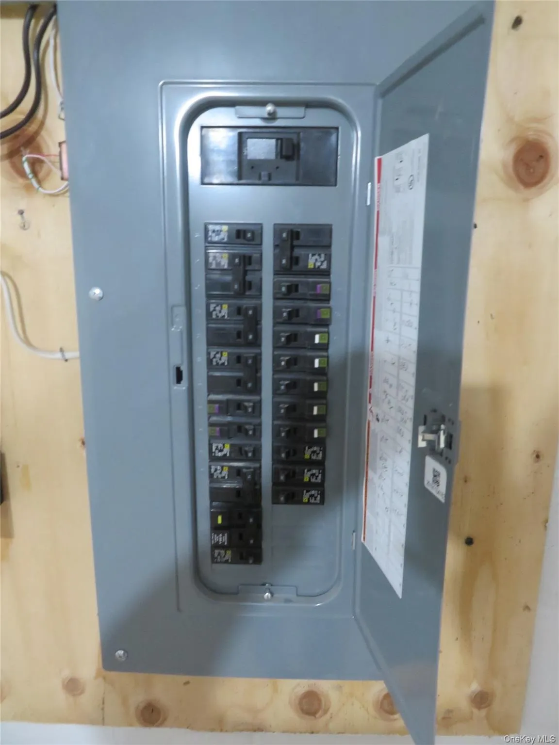 Electrical panel featuring multiple circuit breakers 200 amp service Electrical panel featuring multiple circuit breakers 200 amp service