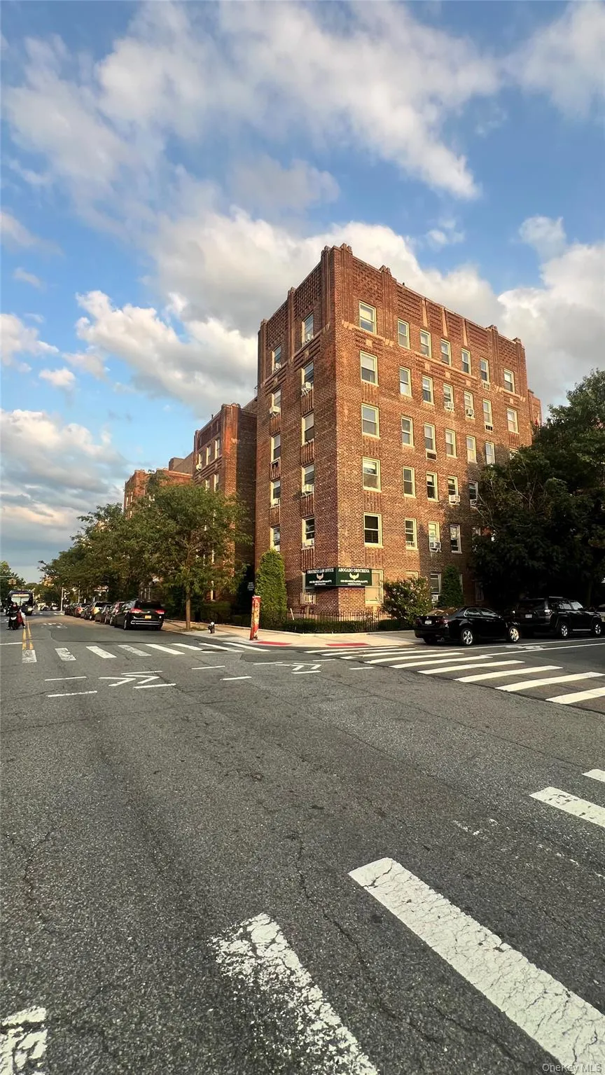48-18 43rd Street, New York, NY, 1 Bedroom Bedrooms, 2 Rooms Rooms,1 BathroomBathrooms,Residential Lease,For Rent,43rd,0,1029753 48-18 43rd Street, New York, NY, 1 Bedroom Bedrooms, 2 Rooms Rooms,1 BathroomBathrooms,Residential Lease,For Rent,43rd,0,1029753