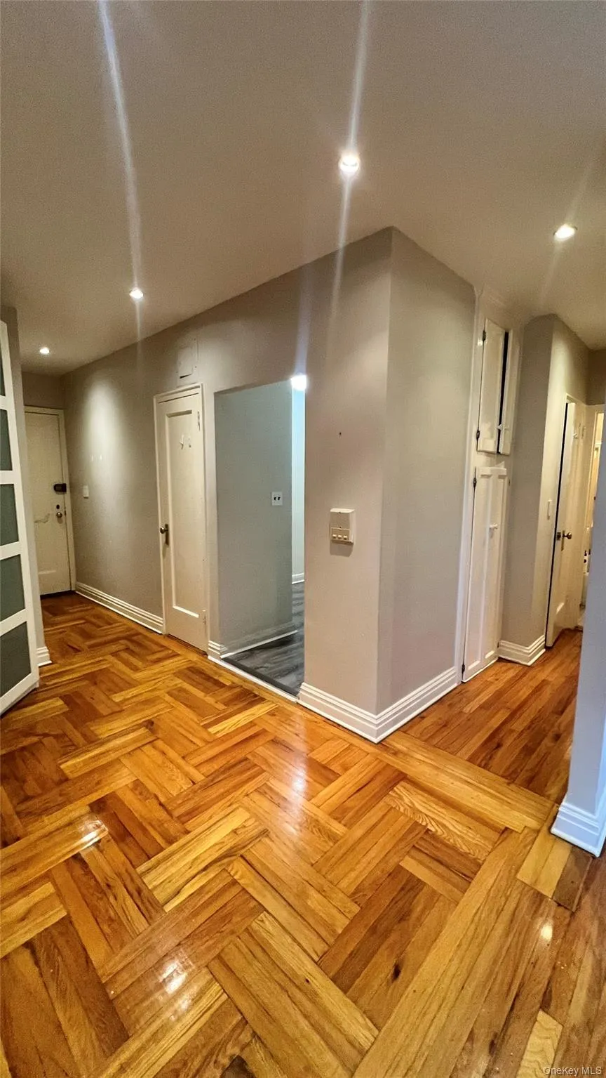 48-18 43rd Street, New York, NY, 1 Bedroom Bedrooms, 2 Rooms Rooms,1 BathroomBathrooms,Residential Lease,For Rent,43rd,0,1029753 48-18 43rd Street, New York, NY, 1 Bedroom Bedrooms, 2 Rooms Rooms,1 BathroomBathrooms,Residential Lease,For Rent,43rd,0,1029753