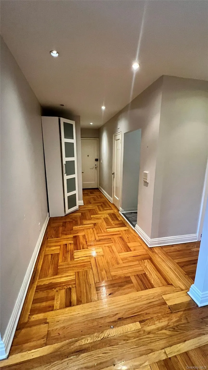 48-18 43rd Street, New York, NY, 1 Bedroom Bedrooms, 2 Rooms Rooms,1 BathroomBathrooms,Residential Lease,For Rent,43rd,0,1029753 48-18 43rd Street, New York, NY, 1 Bedroom Bedrooms, 2 Rooms Rooms,1 BathroomBathrooms,Residential Lease,For Rent,43rd,0,1029753