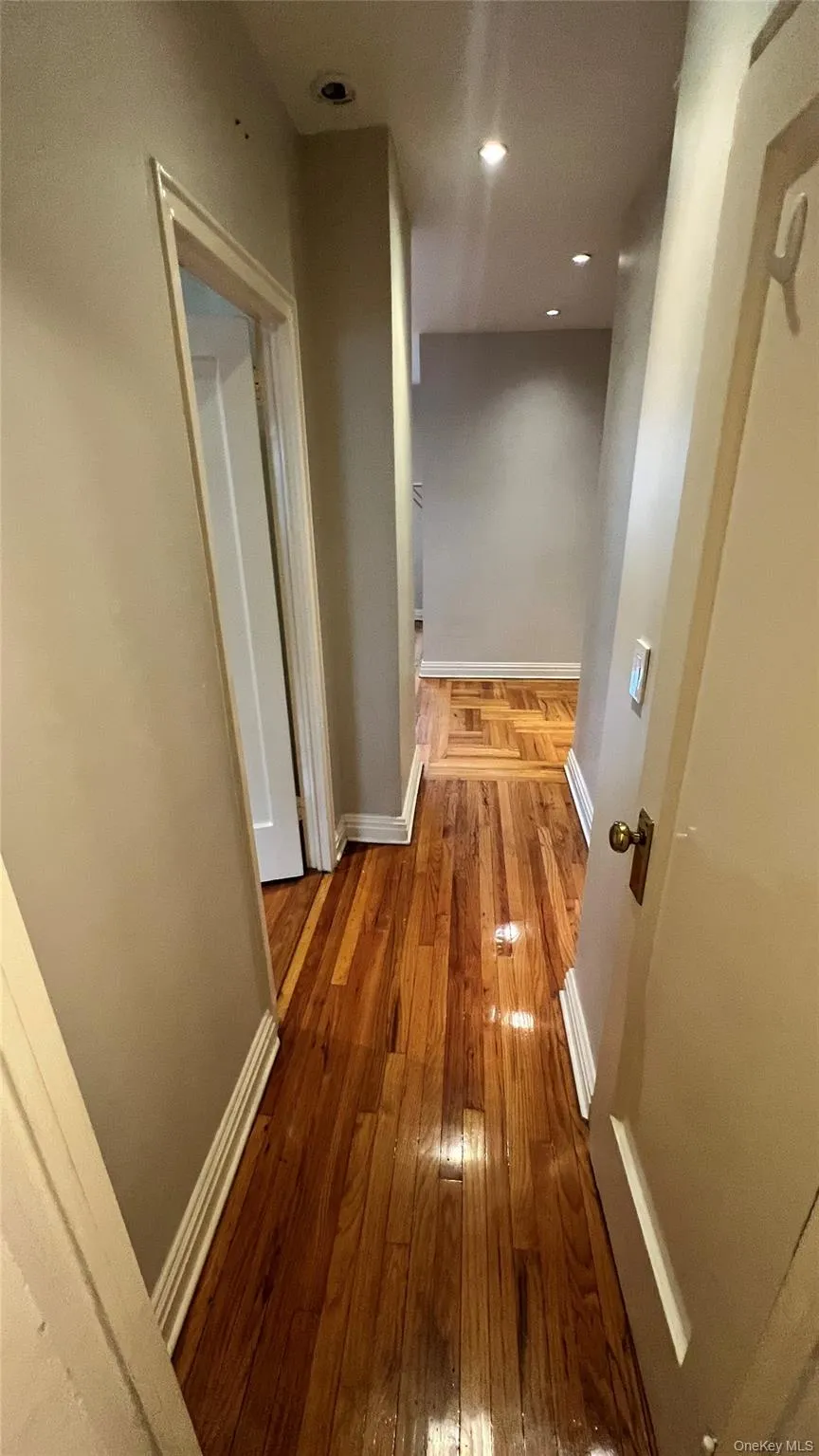 48-18 43rd Street, New York, NY, 1 Bedroom Bedrooms, 2 Rooms Rooms,1 BathroomBathrooms,Residential Lease,For Rent,43rd,0,1029753 48-18 43rd Street, New York, NY, 1 Bedroom Bedrooms, 2 Rooms Rooms,1 BathroomBathrooms,Residential Lease,For Rent,43rd,0,1029753