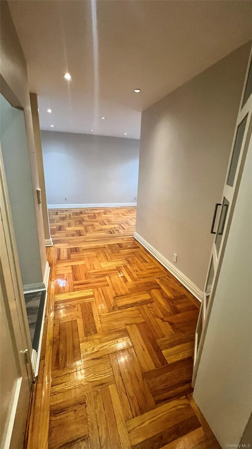 48-18 43rd Street, New York, NY, 1 Bedroom Bedrooms, 2 Rooms Rooms,1 BathroomBathrooms,Residential Lease,For Rent,43rd,0,1029753 48-18 43rd Street, New York, NY, 1 Bedroom Bedrooms, 2 Rooms Rooms,1 BathroomBathrooms,Residential Lease,For Rent,43rd,0,1029753