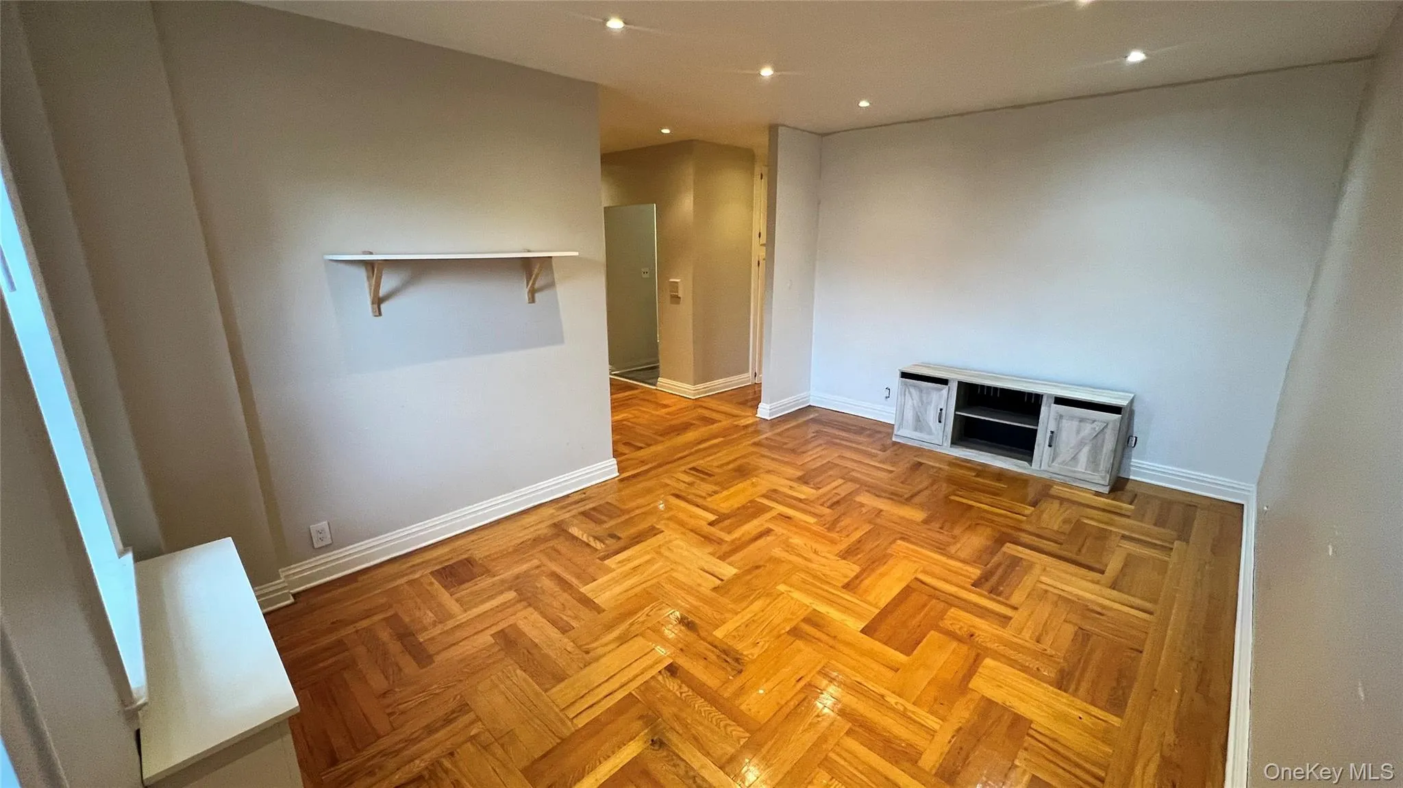 48-18 43rd Street, New York, NY, 1 Bedroom Bedrooms, 2 Rooms Rooms,1 BathroomBathrooms,Residential Lease,For Rent,43rd,0,1029753 48-18 43rd Street, New York, NY, 1 Bedroom Bedrooms, 2 Rooms Rooms,1 BathroomBathrooms,Residential Lease,For Rent,43rd,0,1029753