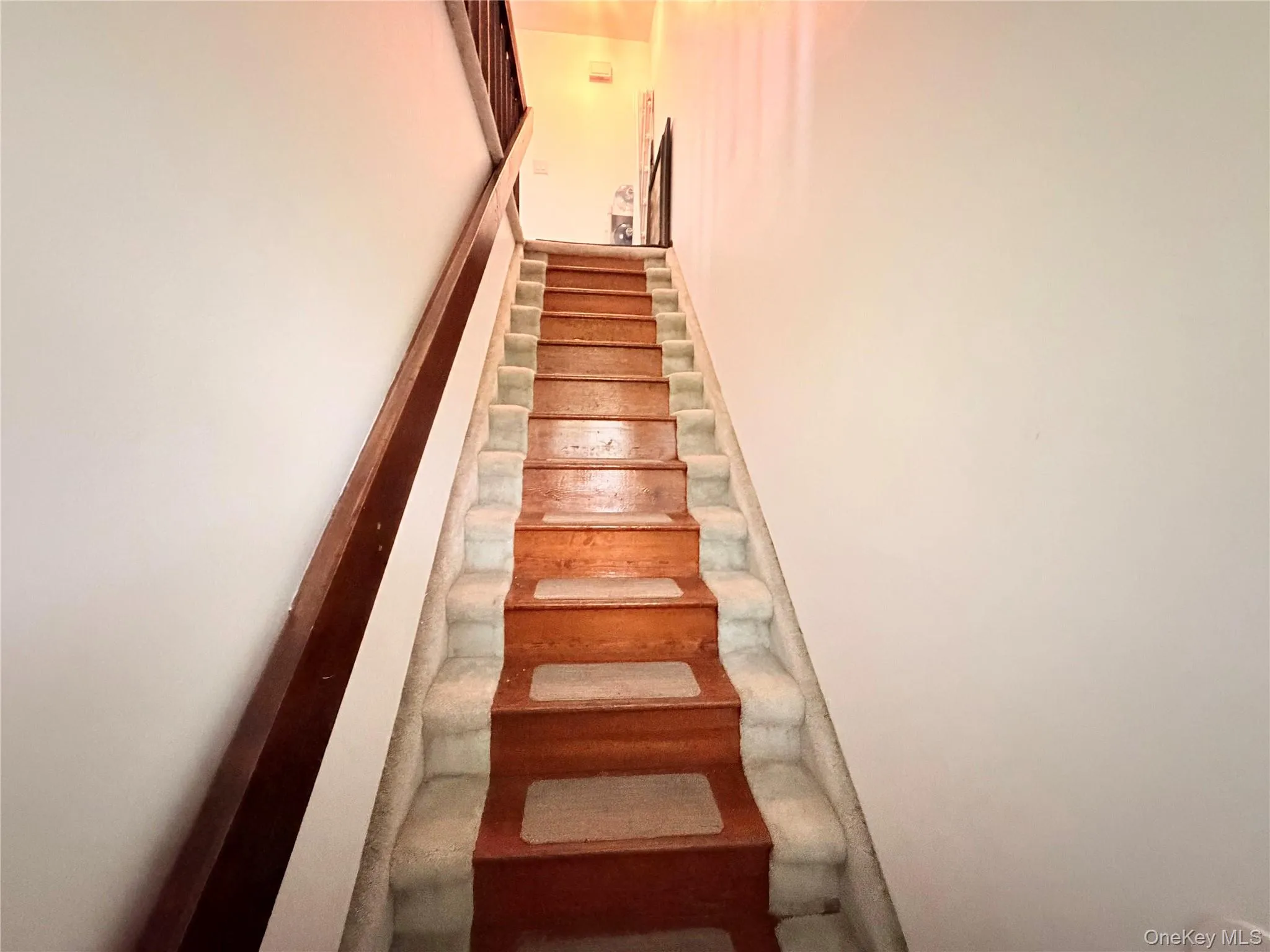 Stairs going up to the unit Stairs going up to the unit