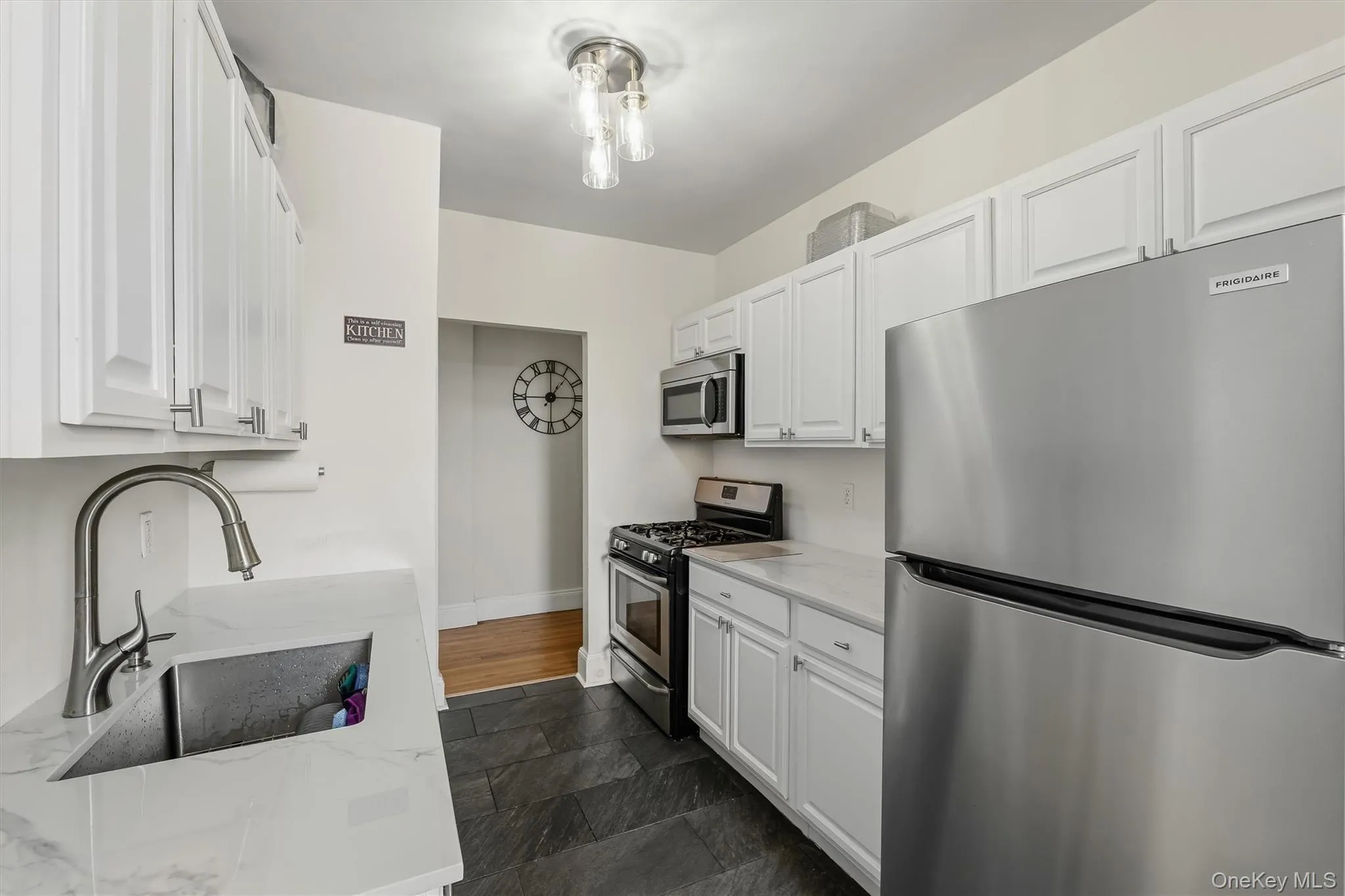 475 Bronx River Road, Yonkers, NY, 1 Bedroom Bedrooms, 3 Rooms Rooms,1 BathroomBathrooms,Residential,For Rent,Bronx River,0,1029755 475 Bronx River Road, Yonkers, NY, 1 Bedroom Bedrooms, 3 Rooms Rooms,1 BathroomBathrooms,Residential,For Rent,Bronx River,0,1029755