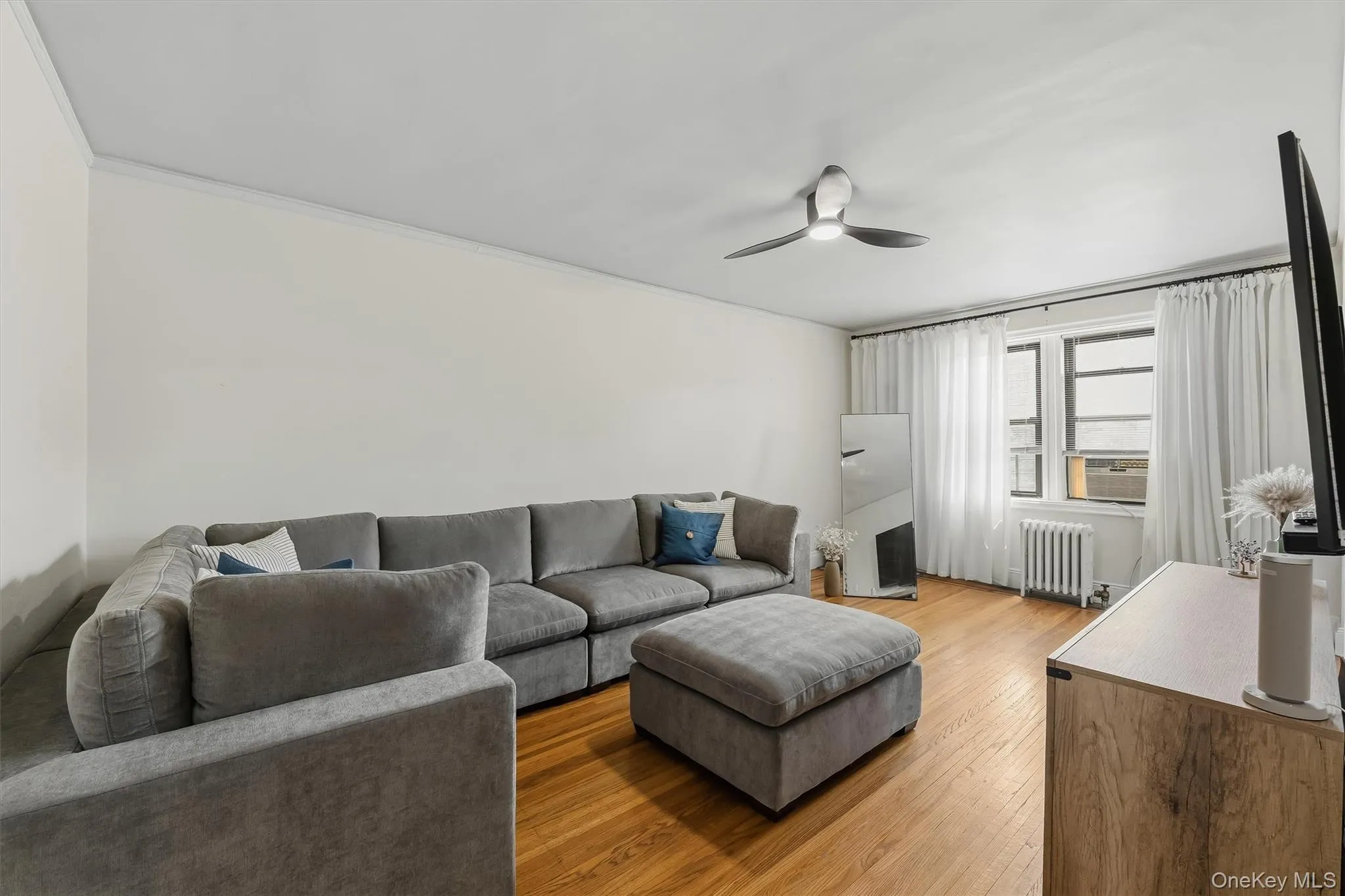 475 Bronx River Road, Yonkers, NY, 1 Bedroom Bedrooms, 3 Rooms Rooms,1 BathroomBathrooms,Residential,For Rent,Bronx River,0,1029755 475 Bronx River Road, Yonkers, NY, 1 Bedroom Bedrooms, 3 Rooms Rooms,1 BathroomBathrooms,Residential,For Rent,Bronx River,0,1029755